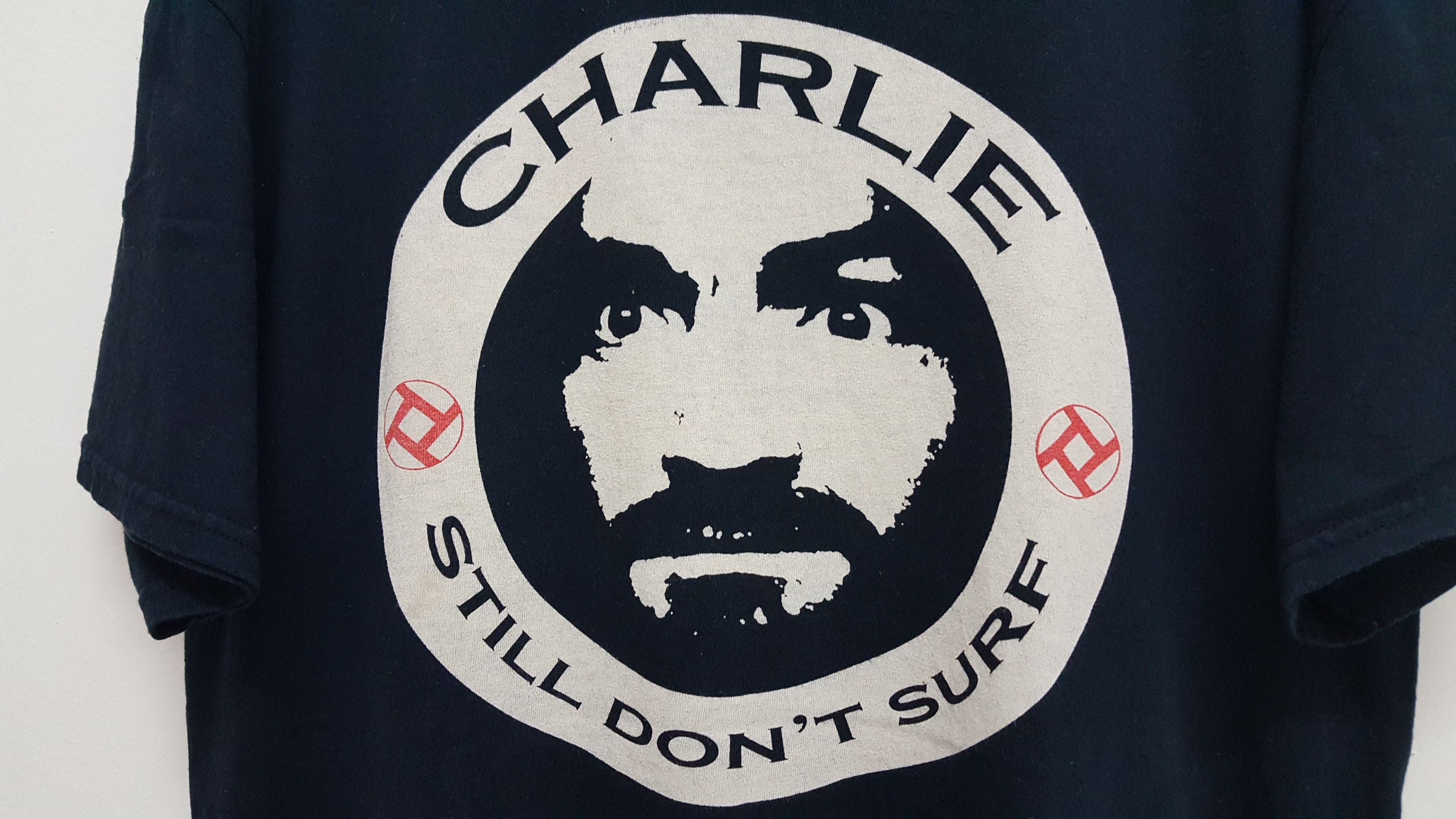 Band Tees DOPE 🔥🔥🔥 FREE CHARLES MANSON CHARLIE STILL DONT SURF TEE Size US M / EU 48-50 / 2 - 4 Thumbnail