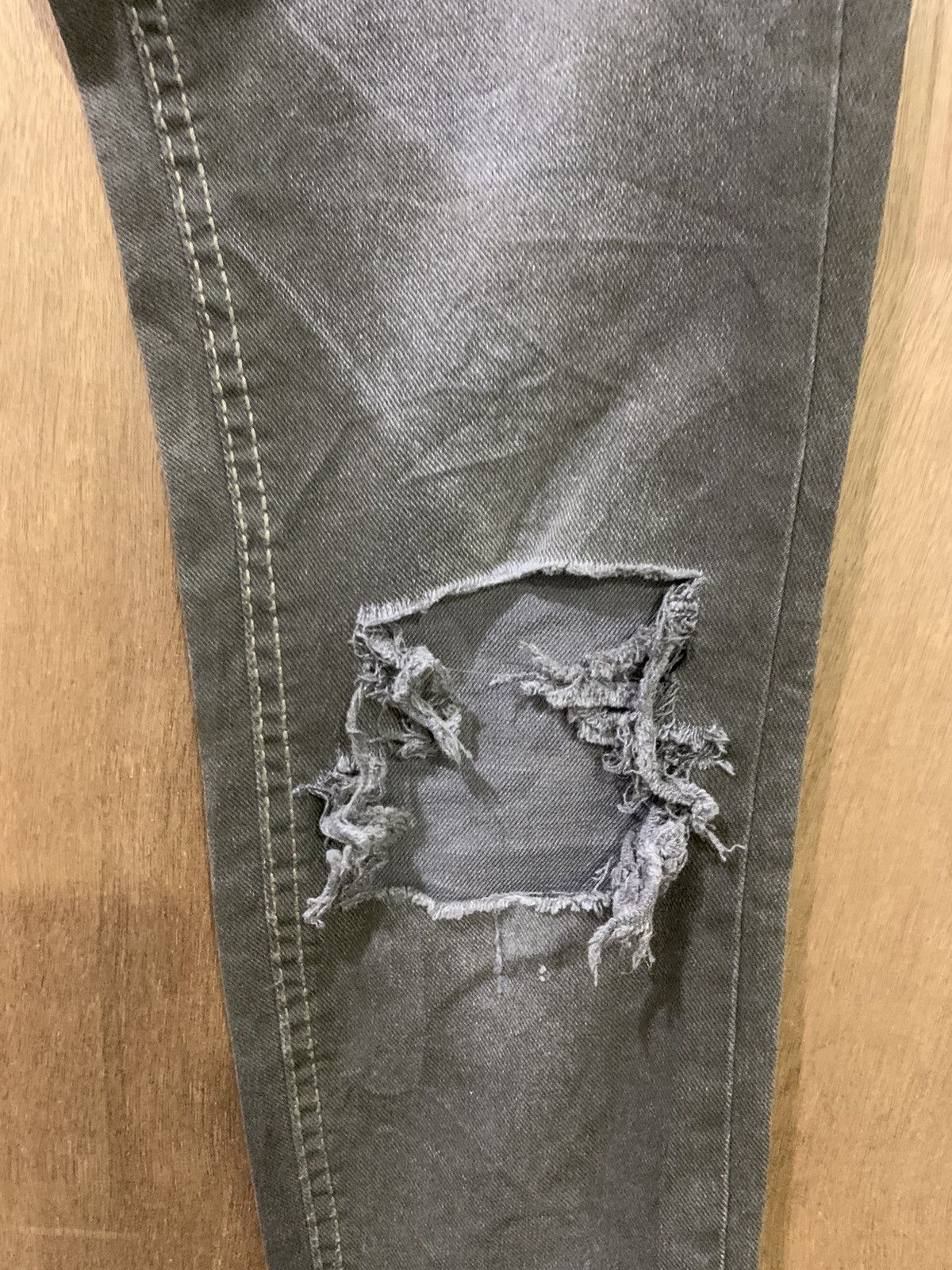 Japanese Brand BRUSH Rugged Swarovski Skinny Slimfit Disstressed Denim Jean Size US 27 - 9 Thumbnail