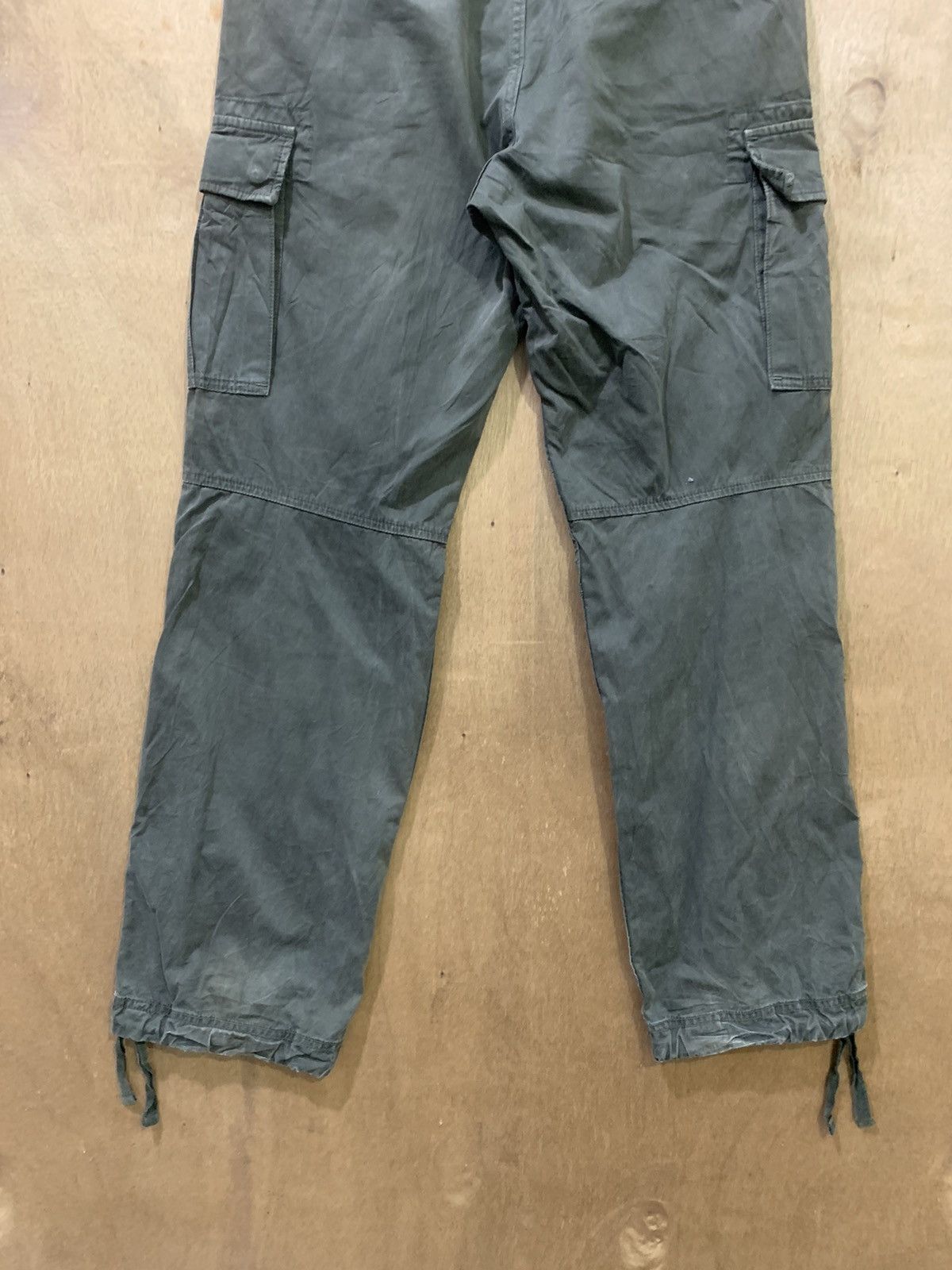 Japanese Brand × Uniqlo UNIQLO Pullover Drawstring DoubleKnee Multipocket Cargo Pant Size US 30 / EU 46 - 11 Thumbnail