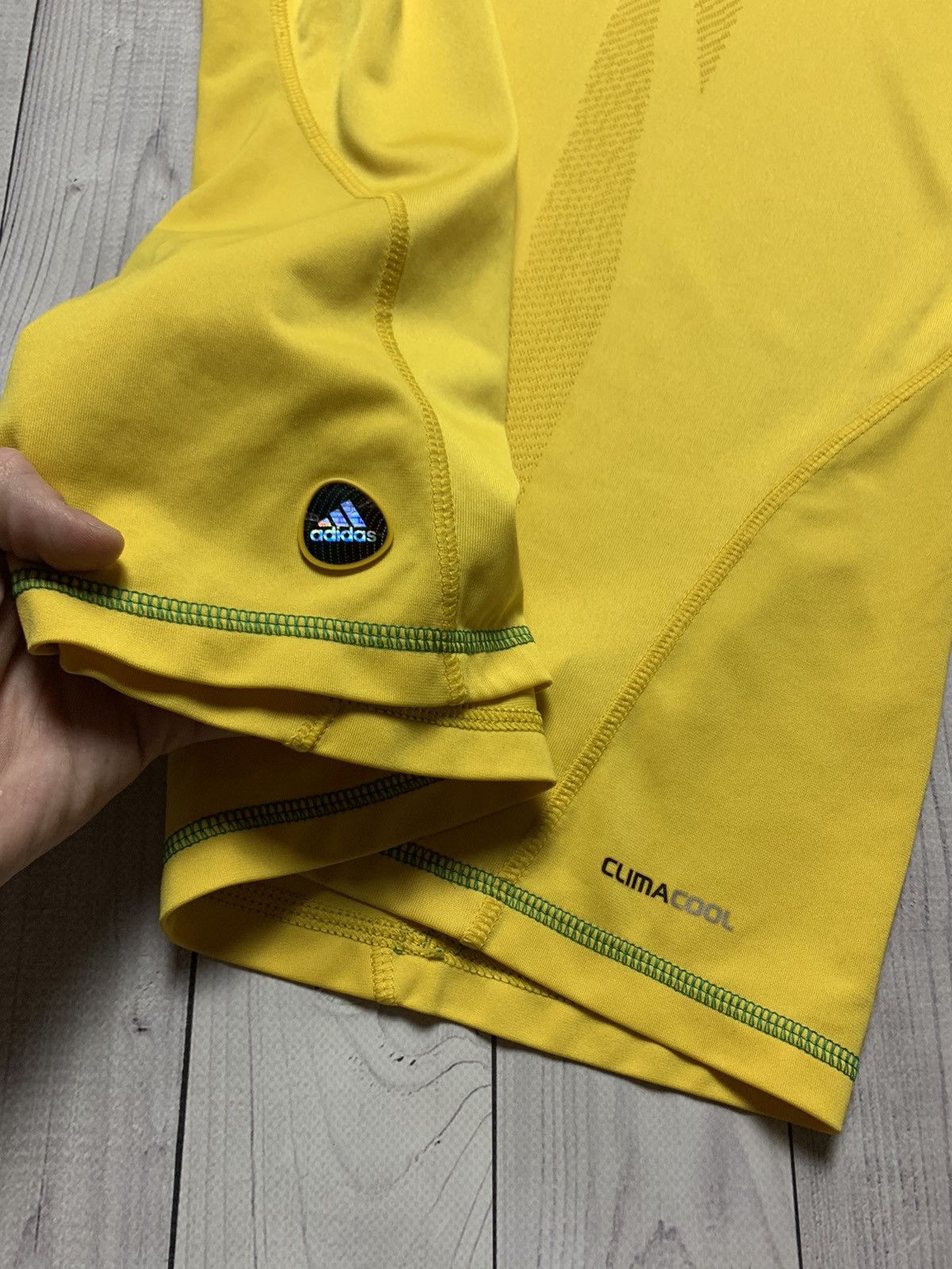 Adidas × Vintage Vintage South Africa adidas soccer jersey size M Size US M / EU 48-50 / 2 - 3 Thumbnail