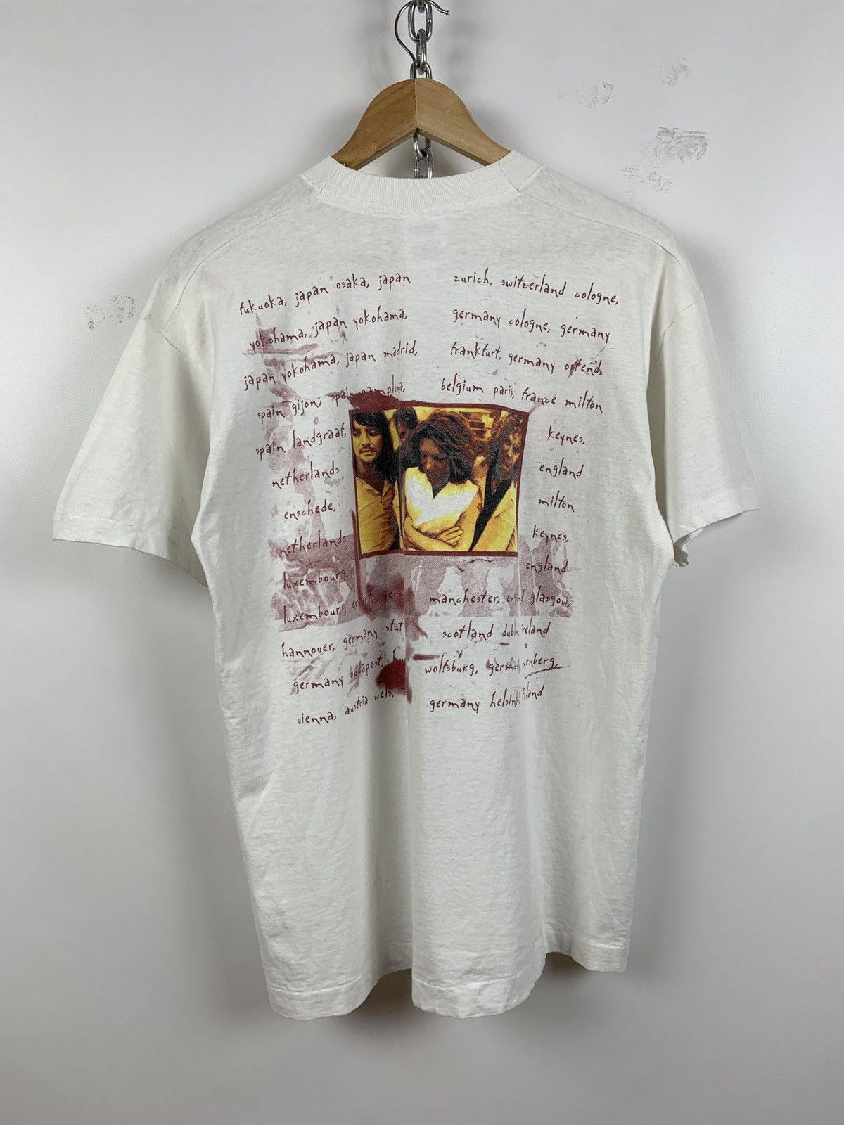 Band Tees 1996 Vintage Bon Jovi These Days Tour Single Stitch T-Shirt Size US L / EU 52-54 / 3 - 4 Thumbnail