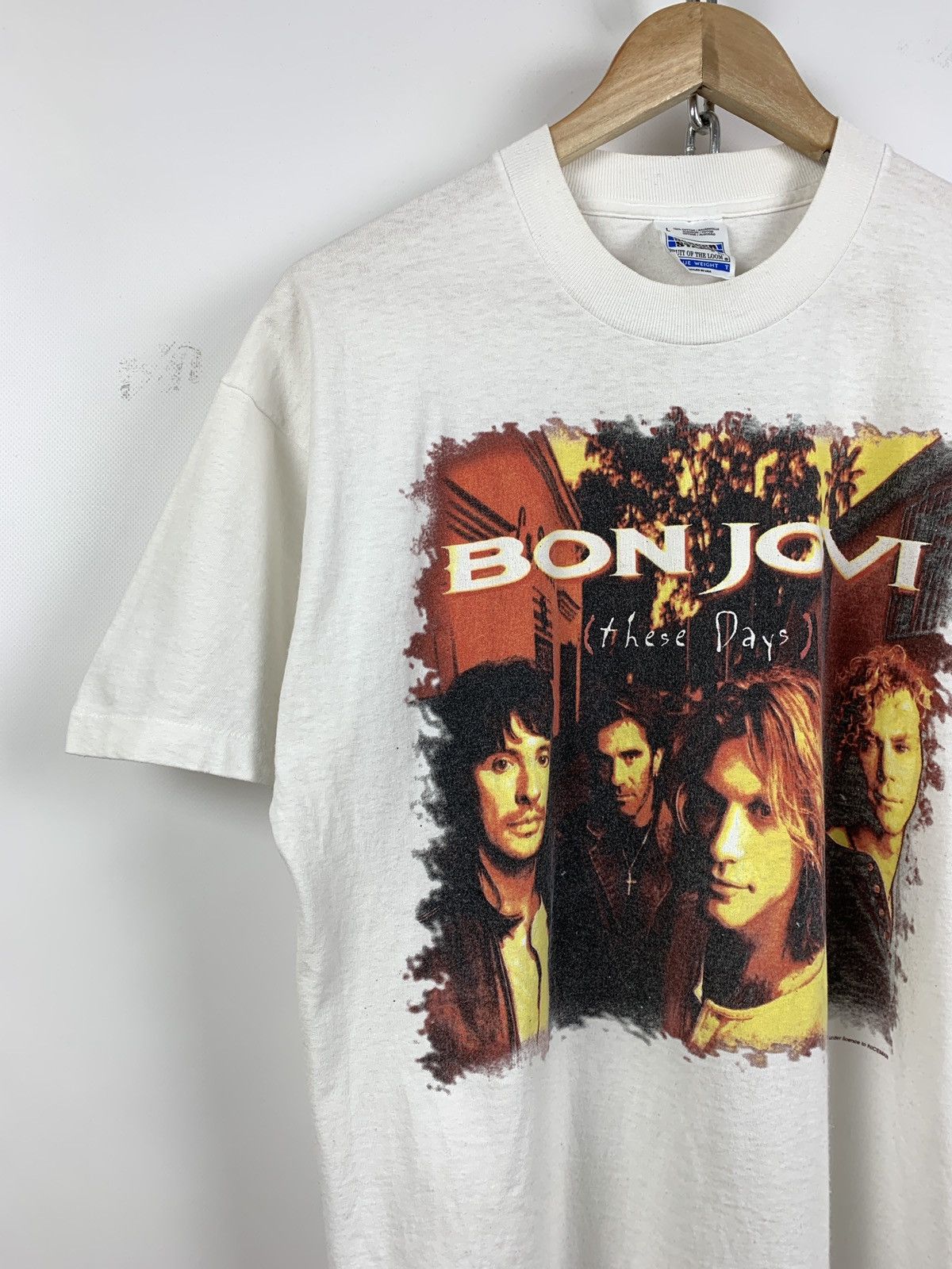 Band Tees 1996 Vintage Bon Jovi These Days Tour Single Stitch T-Shirt Size US L / EU 52-54 / 3 - 5 Thumbnail