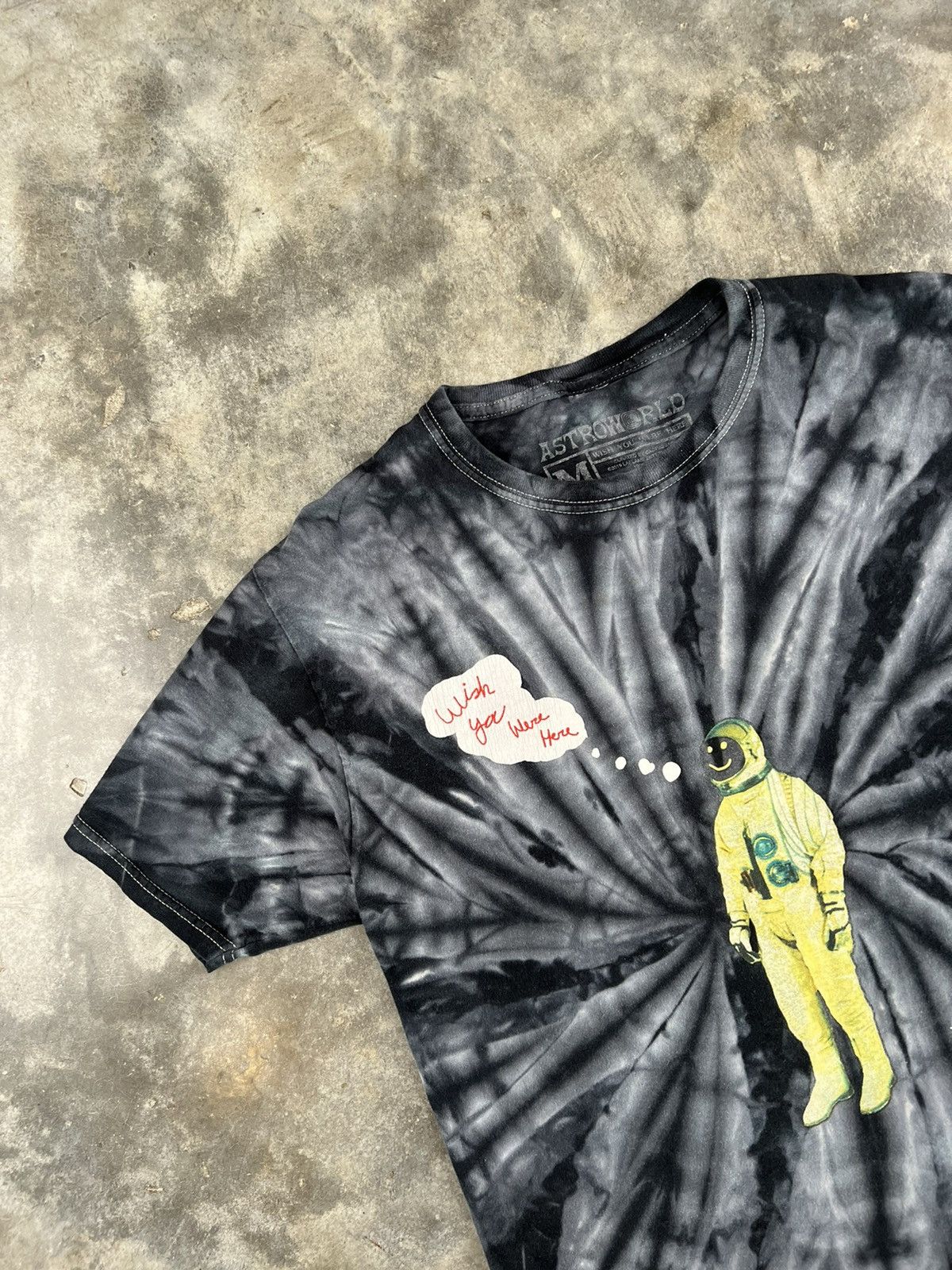 Travis Scott Travis Scott Astroworld Tie Dye Astronaut Tee Black Medium Size US M / EU 48-50 / 2 - 2 Thumbnail