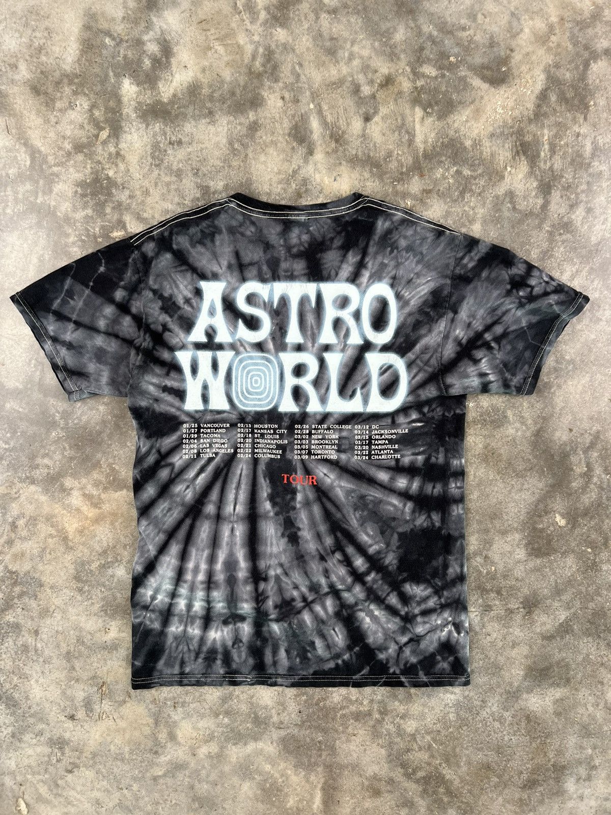 Travis Scott Travis Scott Astroworld Tie Dye Astronaut Tee Black Medium Size US M / EU 48-50 / 2 - 4 Thumbnail