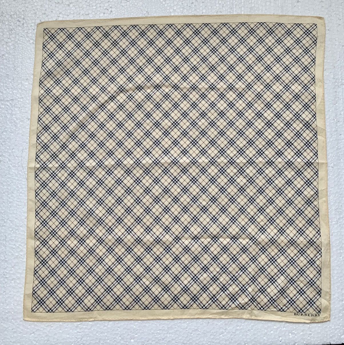 Burberry Burberry Handkerchief / Neckerchief / Bandana Size ONE SIZE - 3 Thumbnail