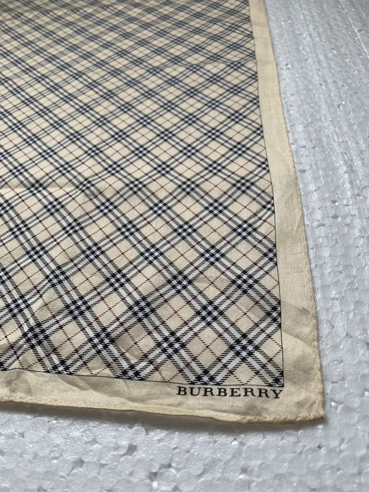 Burberry Burberry Handkerchief / Neckerchief / Bandana Size ONE SIZE - 2 Thumbnail