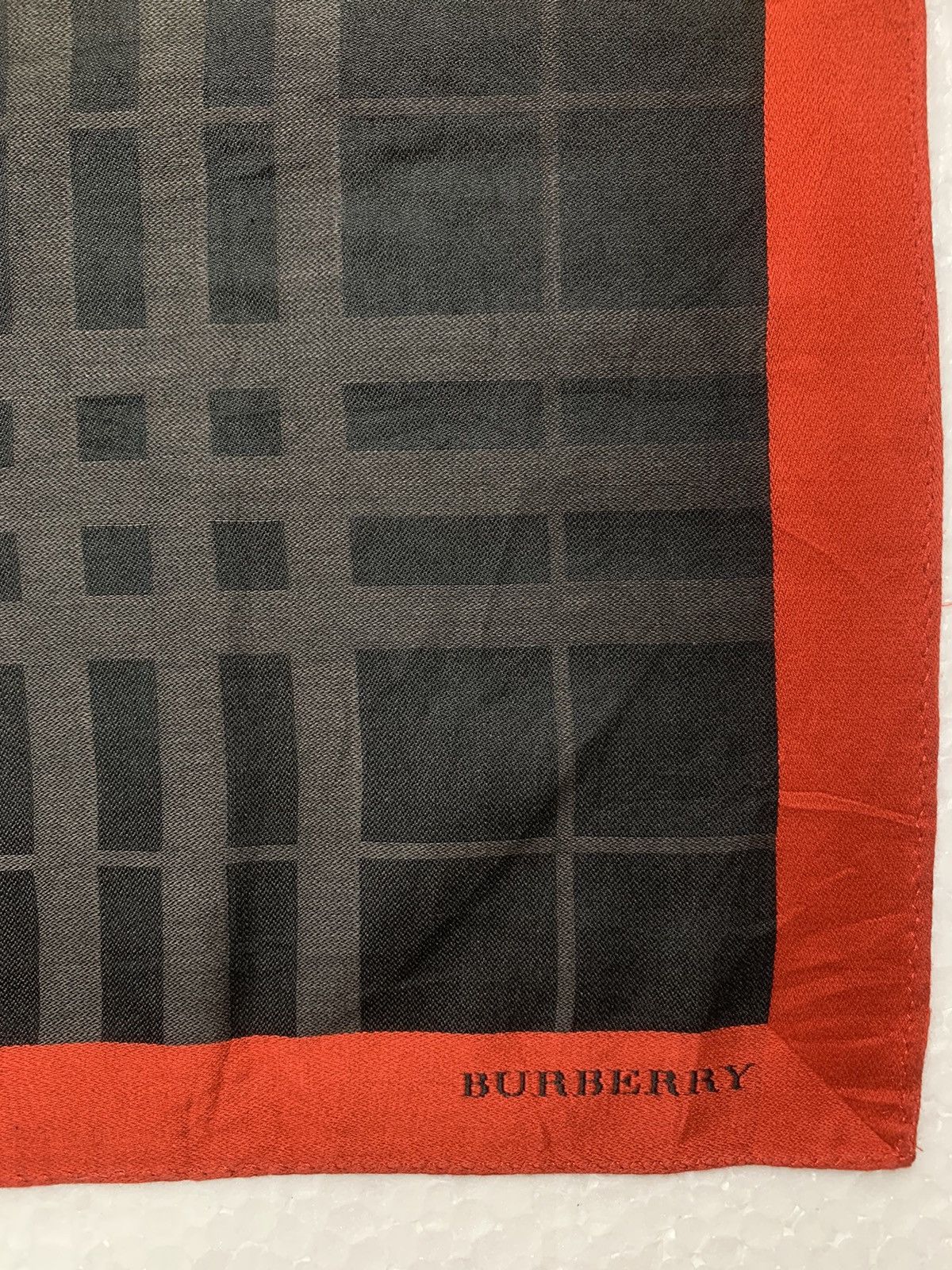 Burberry Burberry Handkerchief / Neckerchief / Bandana Size ONE SIZE - 2 Thumbnail
