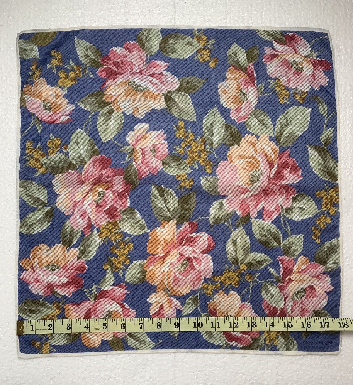 Yves Saint Laurent Yves Saint Laurent Vintage Handkerchief/Neckerchief Size ONE SIZE - 5 Thumbnail