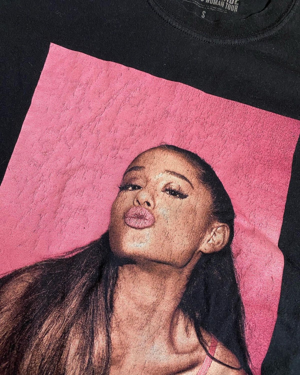 Band Tees × Other Ariana Grande - kissy face - Dangerous woman tour Size US S / EU 44-46 / 1 - 4 Thumbnail