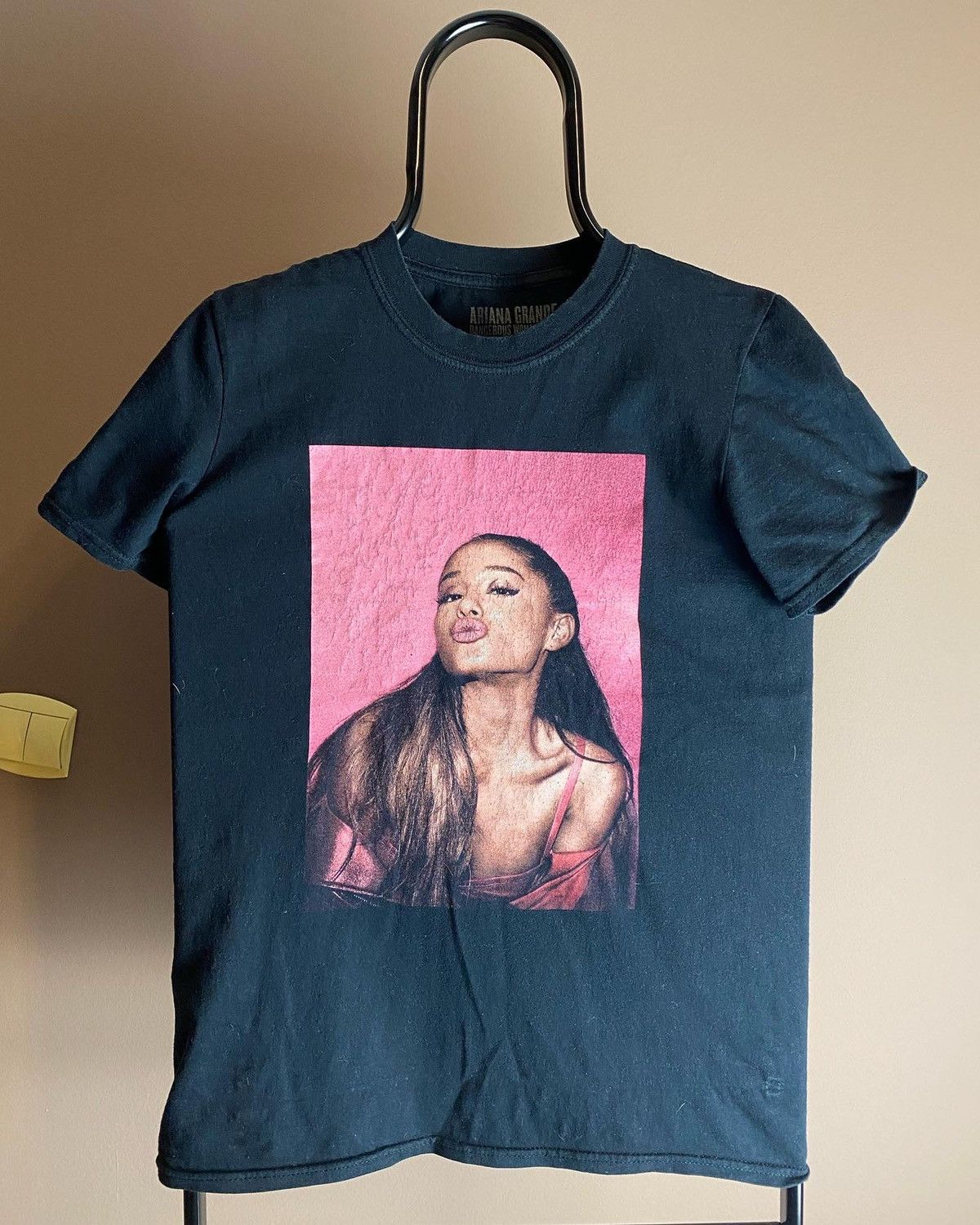 Band Tees × Other Ariana Grande - kissy face - Dangerous woman tour Size US S / EU 44-46 / 1 - 6 Thumbnail