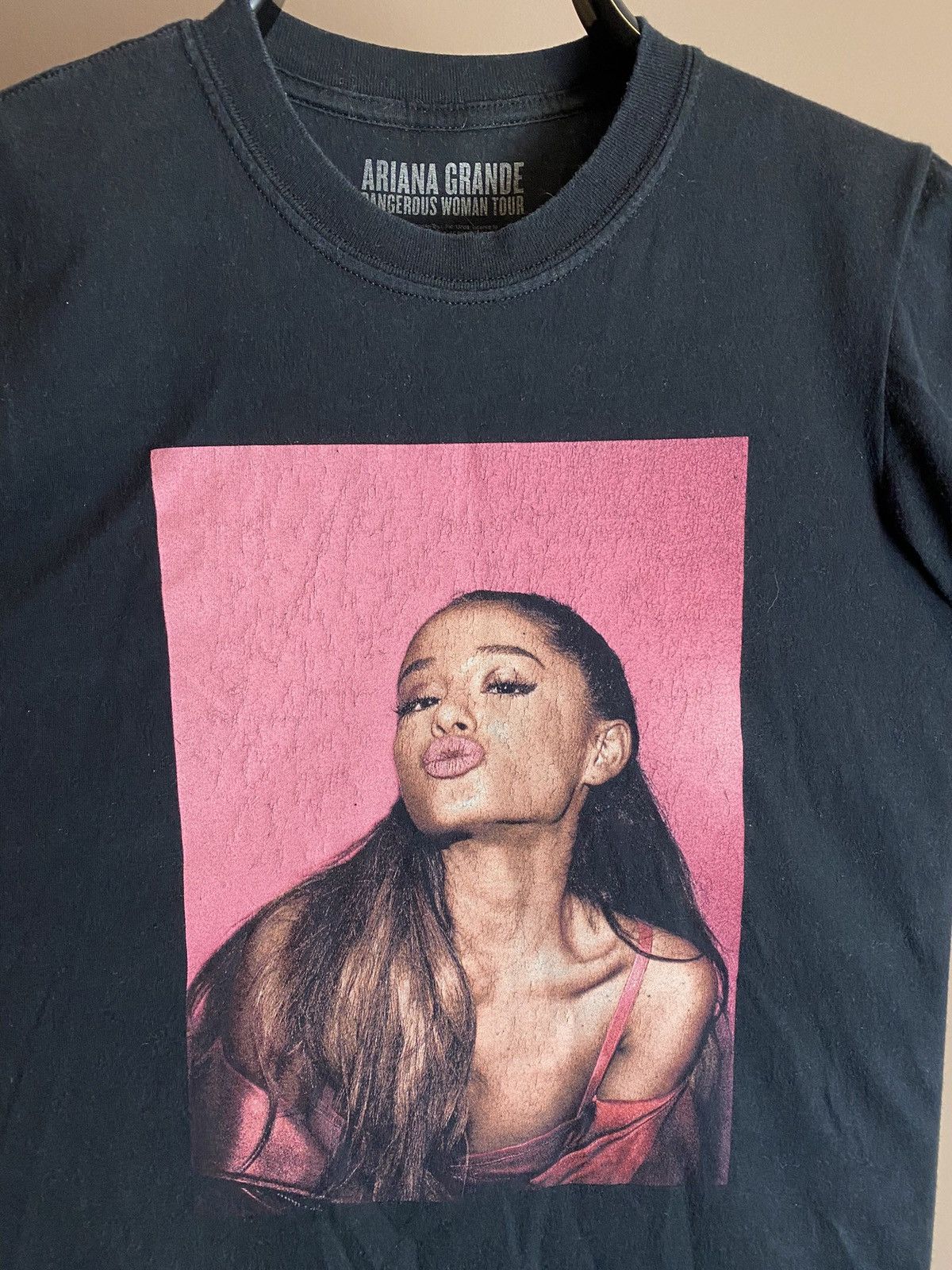 Band Tees × Other Ariana Grande - kissy face - Dangerous woman tour Size US S / EU 44-46 / 1 - 2 Thumbnail
