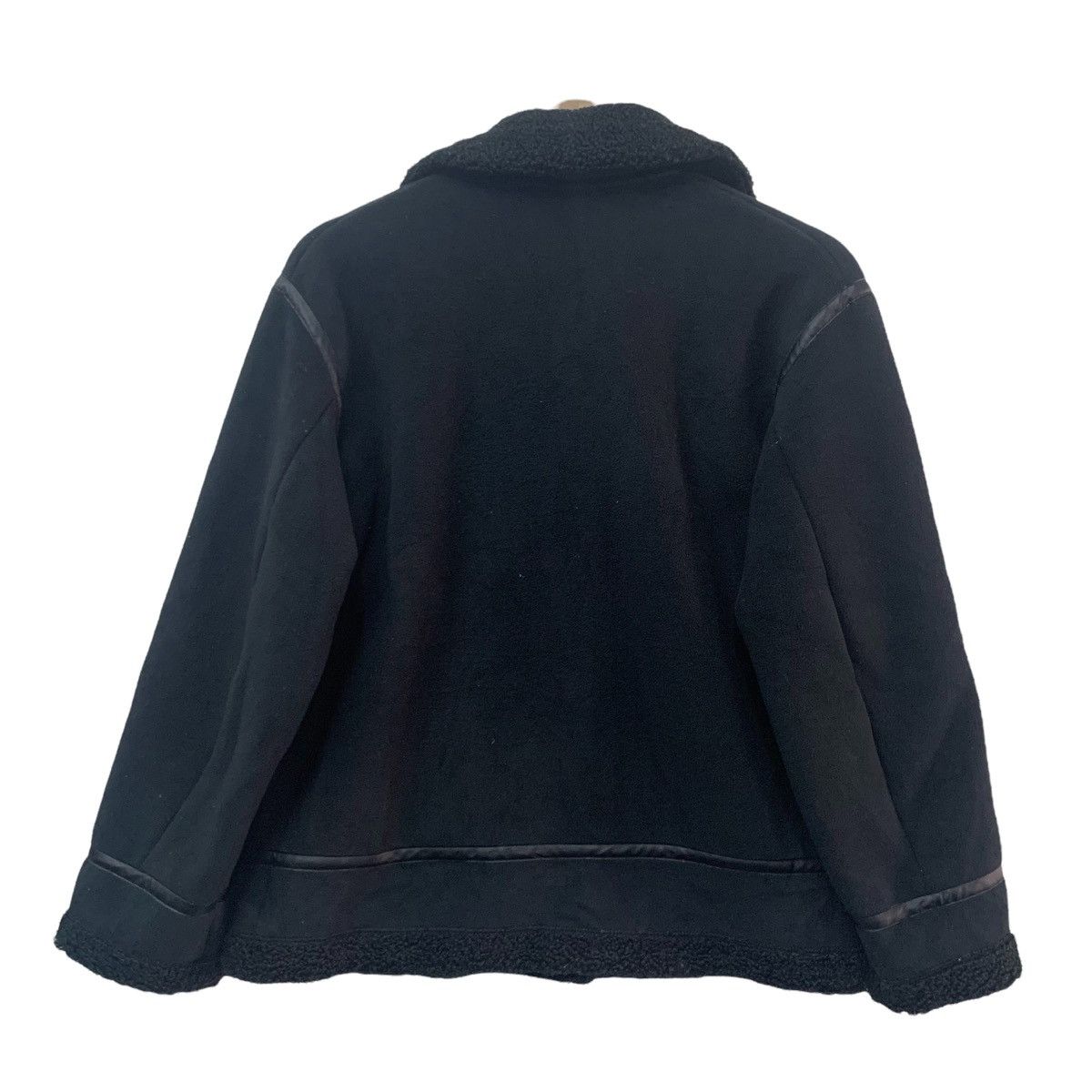JW Anderson × Uniqlo JW Anderson UNIQLO Faux Sherpa Fleece Jacket Size M / US 6-8 / IT 42-44 - 8 Thumbnail