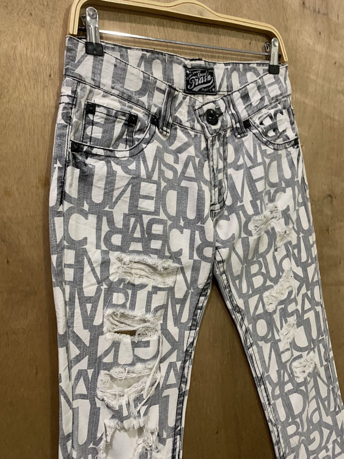 Seditionaries SKY BOMBER Fullprinted Allover Rugged Distressed Denim Jeans Size US 30 / EU 46 - 6 Thumbnail
