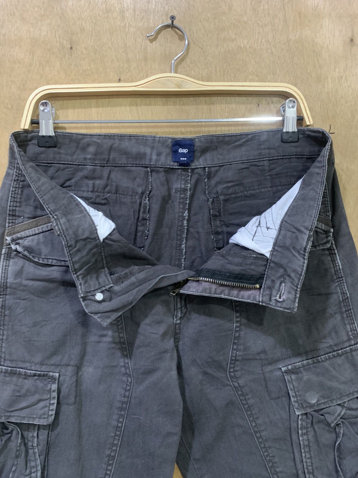 Gap × Japanese Brand GAP Carpenter Baggy Multipocket Tactical Utility Cargo Pant Size US 32 / EU 48 - 14 Thumbnail