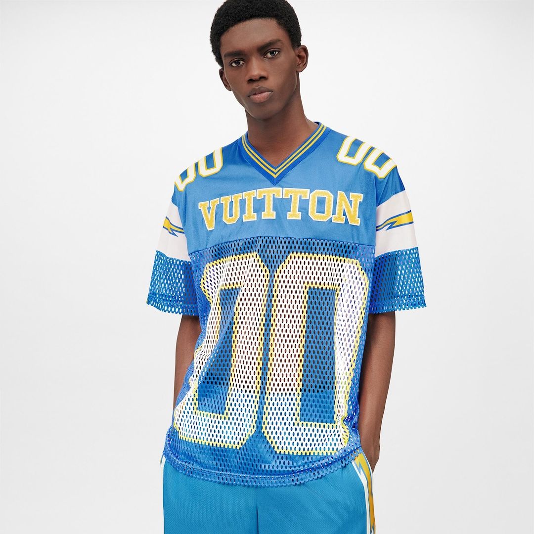 Louis Vuitton Louis Vuitton SS22 Sporty T-Shirt/Jersey with patch