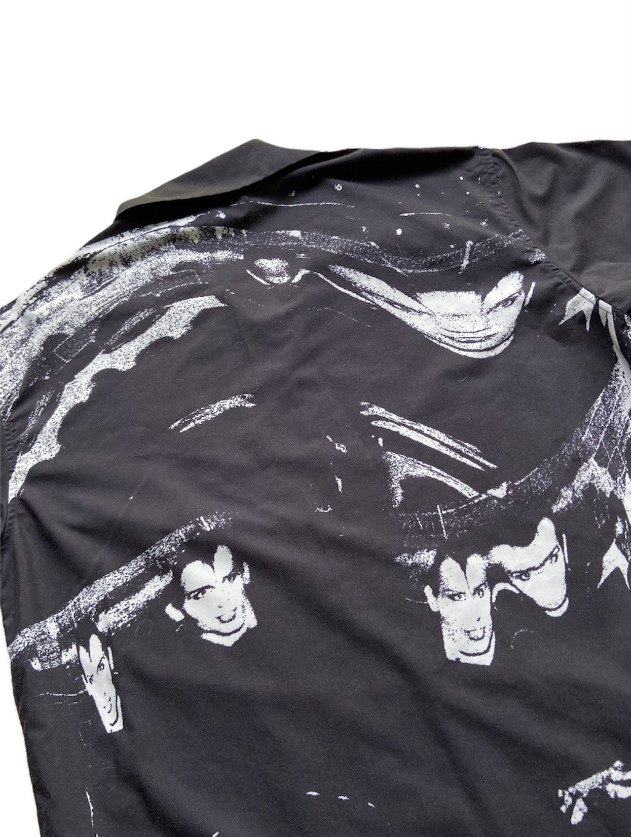 Undercover SS20 Devil Button Up L Size US L / EU 52-54 / 3 - 4 Thumbnail