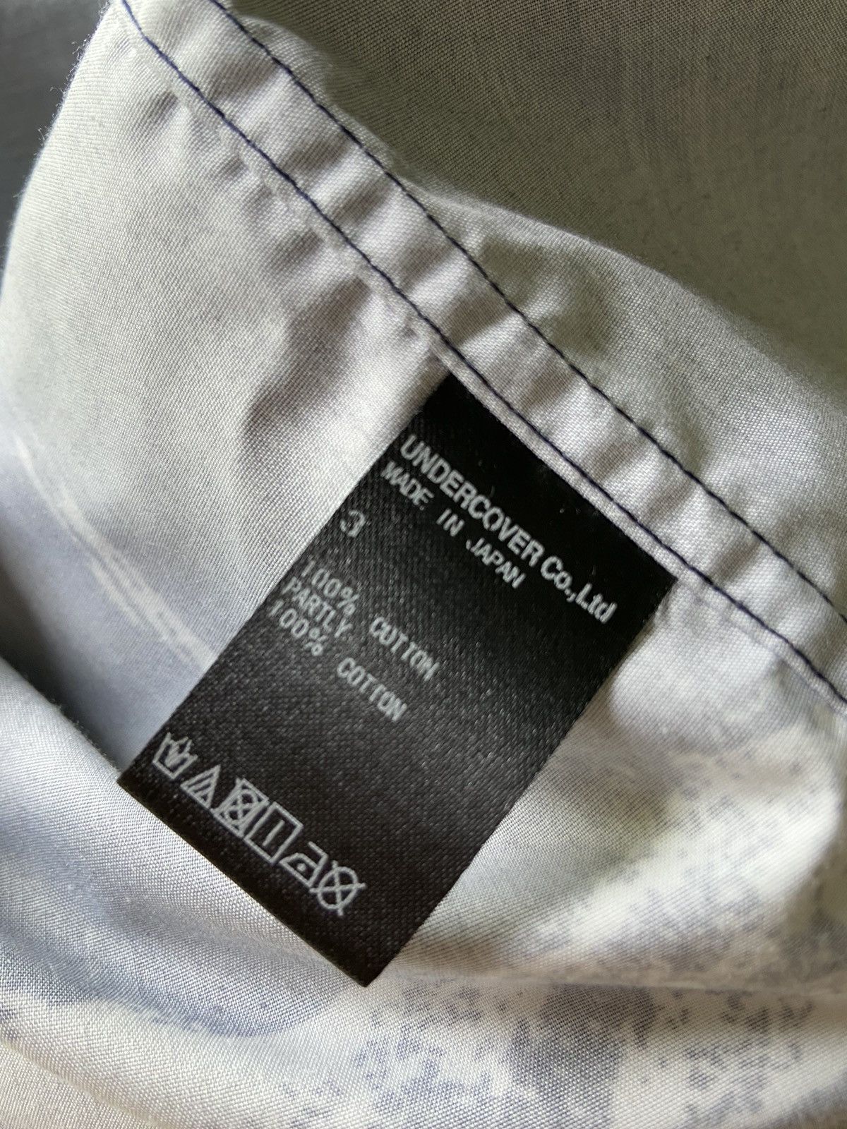 Undercover SS20 Devil Button Up L Size US L / EU 52-54 / 3 - 7 Thumbnail