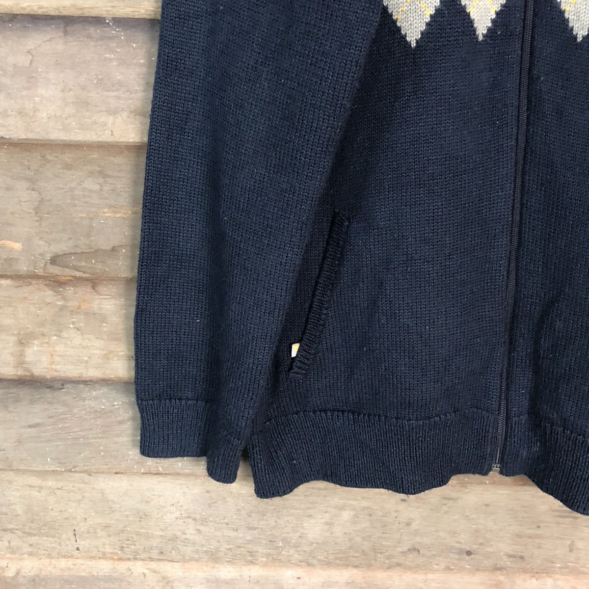 Aran Isles Knitwear Burton Dark Blue diamond style Knitwear #H061 Size US XL / EU 56 / 4 - 4 Thumbnail