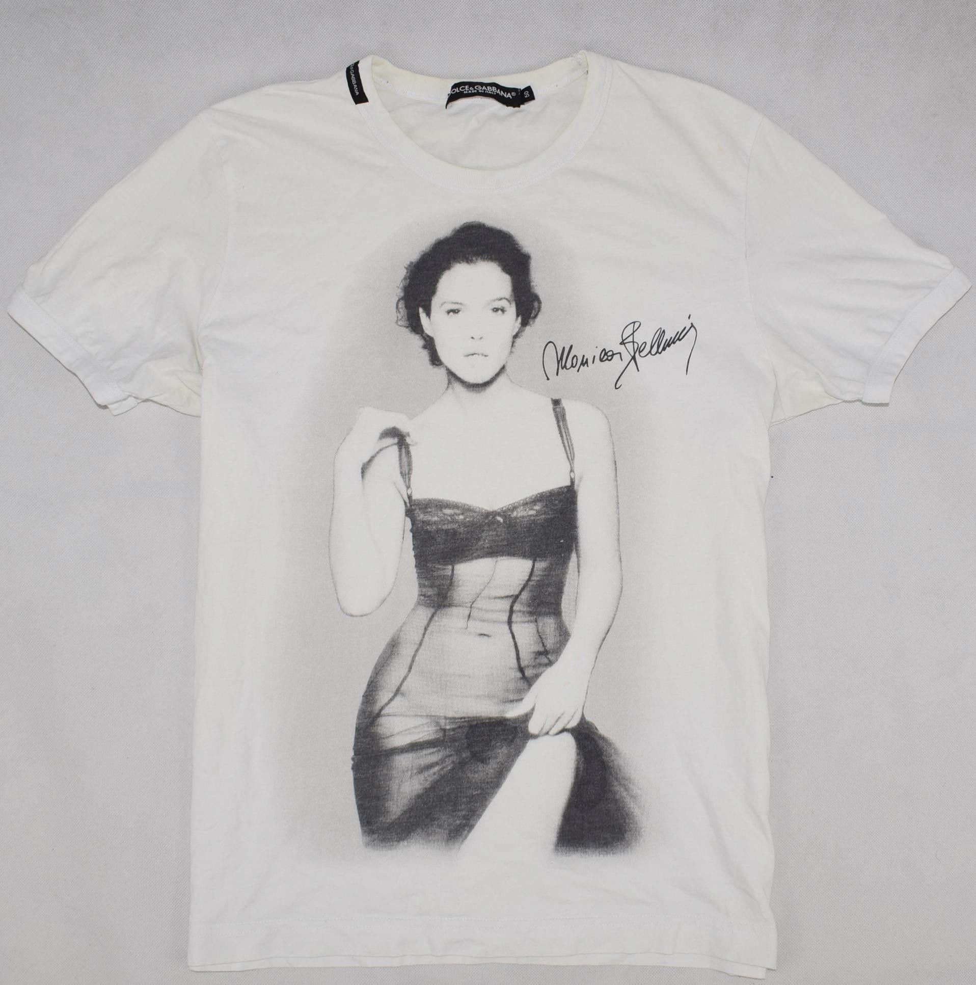 Monica bellucci dolce gabbana t outlet shirt