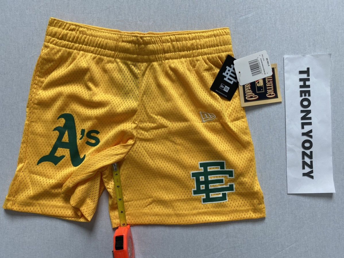 Eric Emanuel Eric Emanuel EE Basic Short Oakland Athletics Size US 32 / EU 48 - 4 Thumbnail