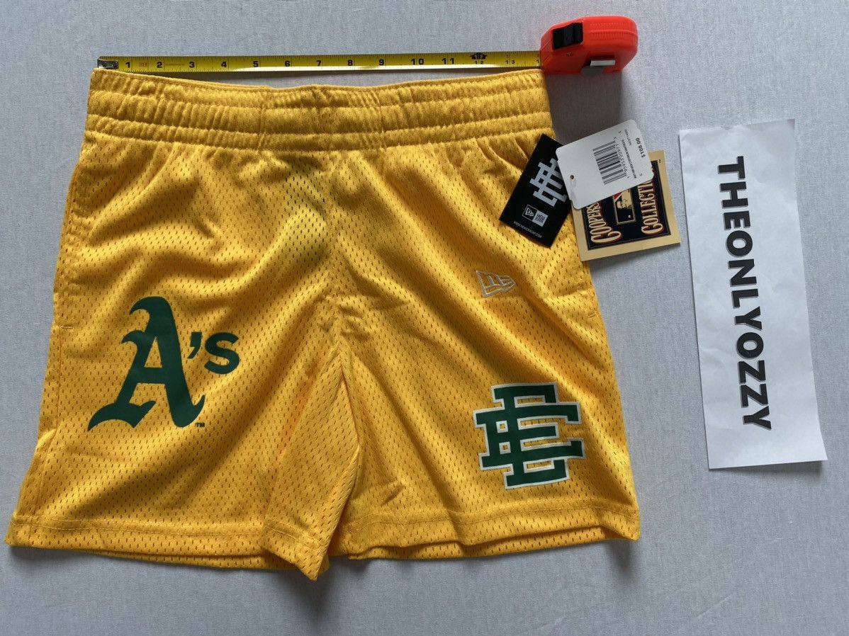 Eric Emanuel Eric Emanuel EE Basic Short Oakland Athletics Size US 32 / EU 48 - 2 Thumbnail