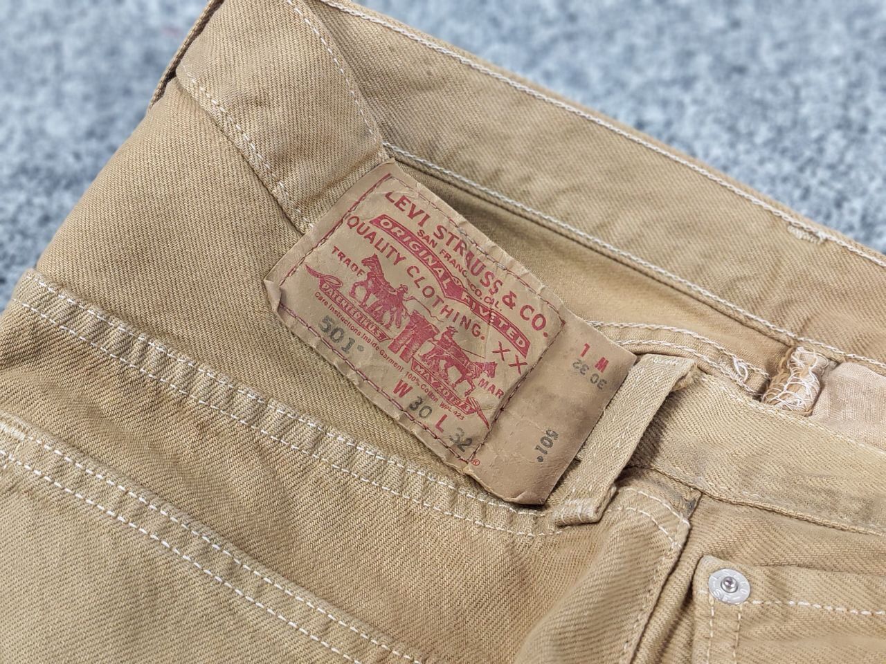 Levi's Vintage 90's Levi’s 501 Beige Faded Denim Jeans Pants Size US 30 / EU 46 - 18 Thumbnail