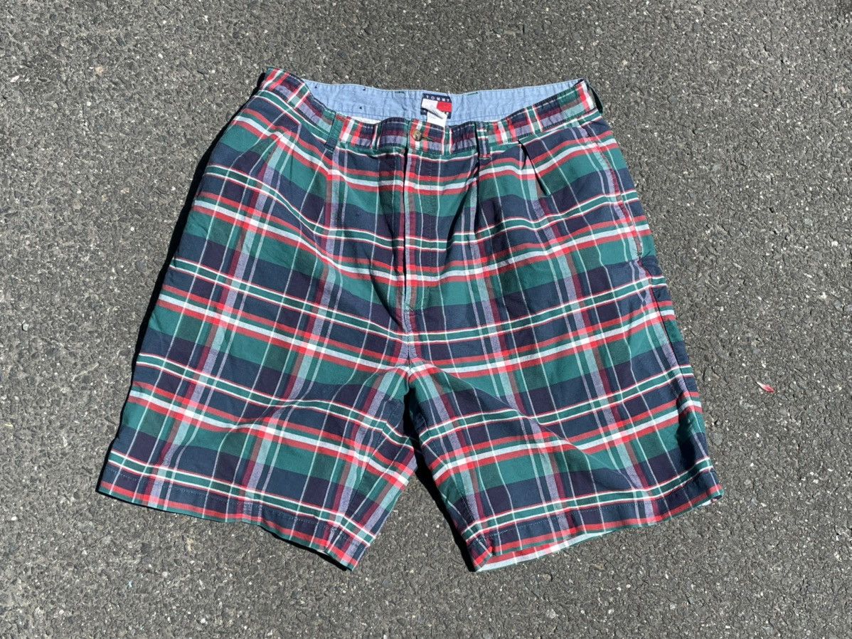 Tommy Hilfiger 90s Vintage Tommy Hilfiger Plaid preppy Bermuda shorts Size US 36 / EU 52 - 2 Thumbnail