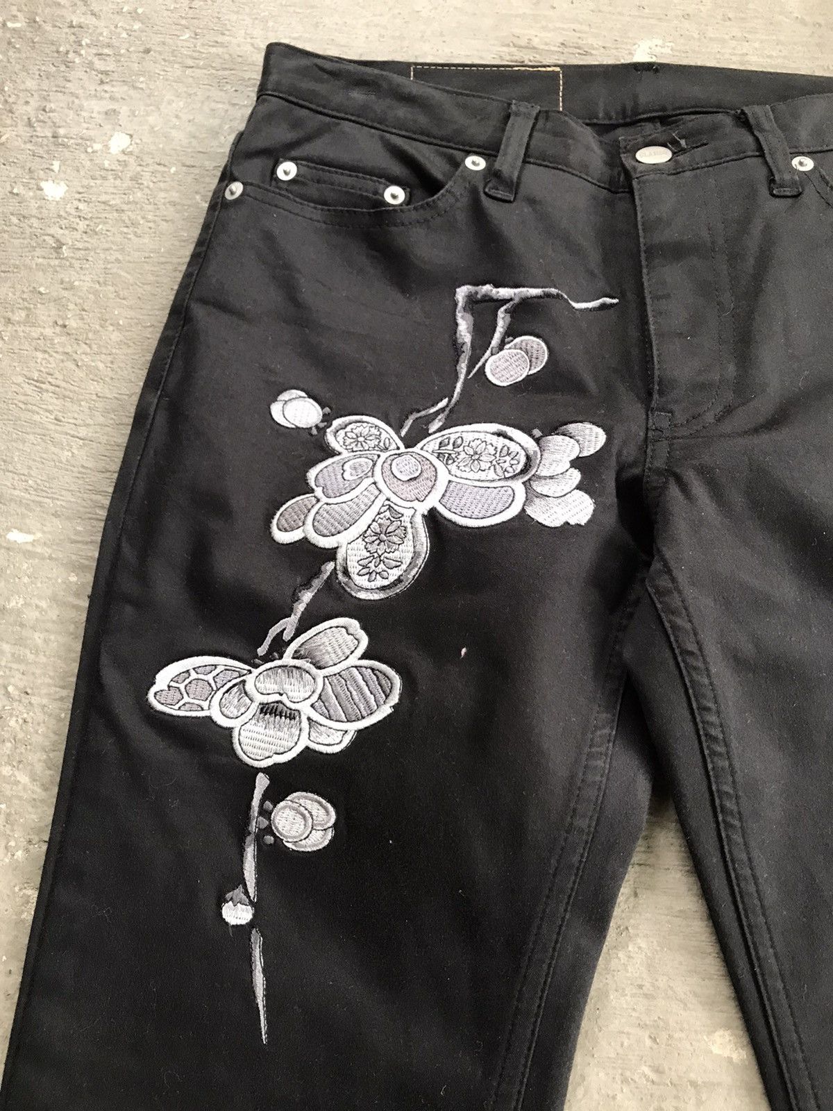 Seditionaries Glamdy Long pants flower embroidery Size US 30 / EU 46 - 4 Thumbnail