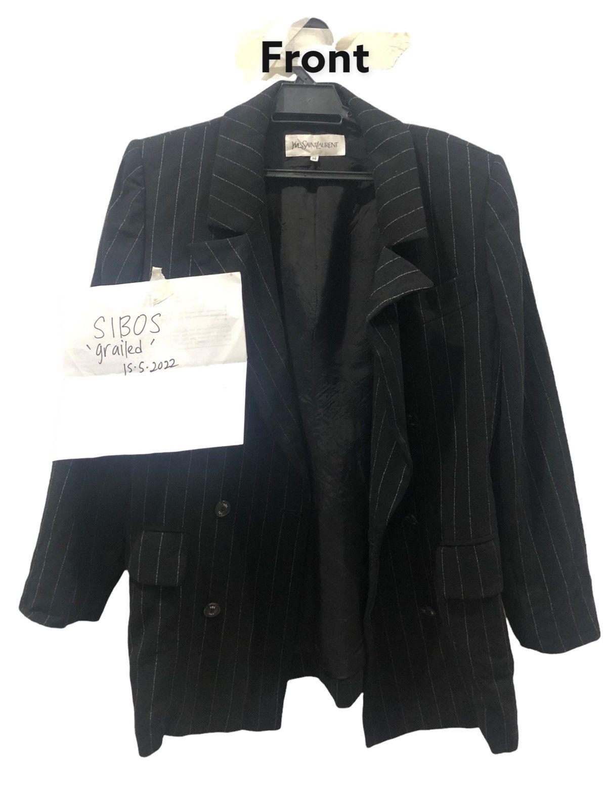 9/15掲載終了Yves Saint Laurent ブラックジャケット 9/15掲載終了Yves Saint Laurent ブラックジャケット 2025年最新