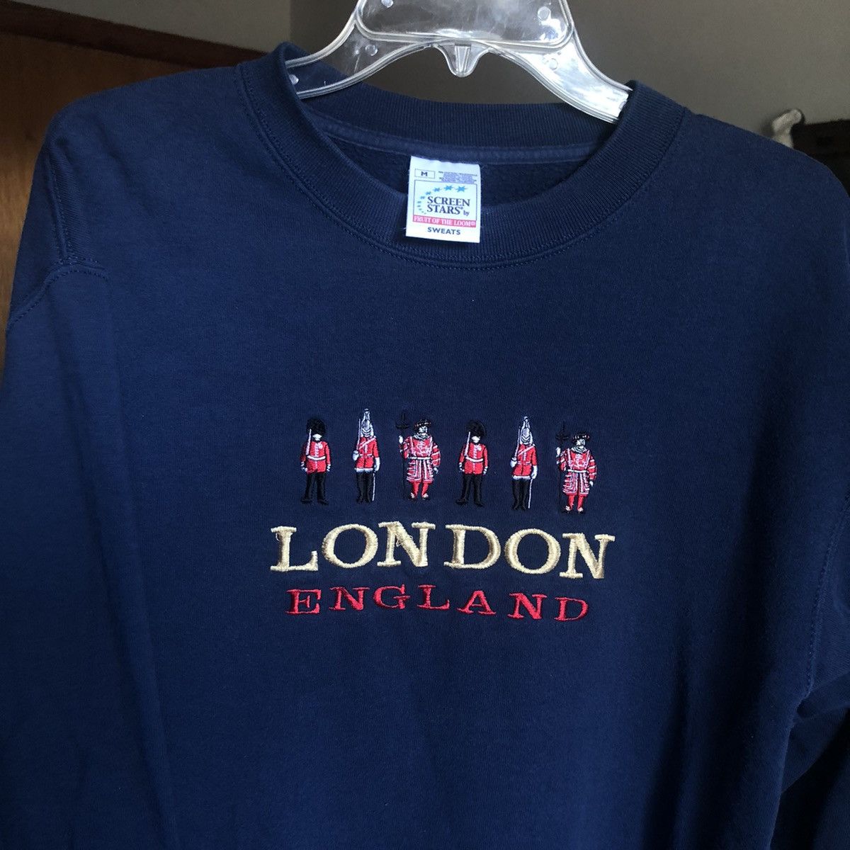 Other Vintage 90s London England Screen Stars Embroidered Crewneck Size US M / EU 48-50 / 2 - 1 Thumbnail