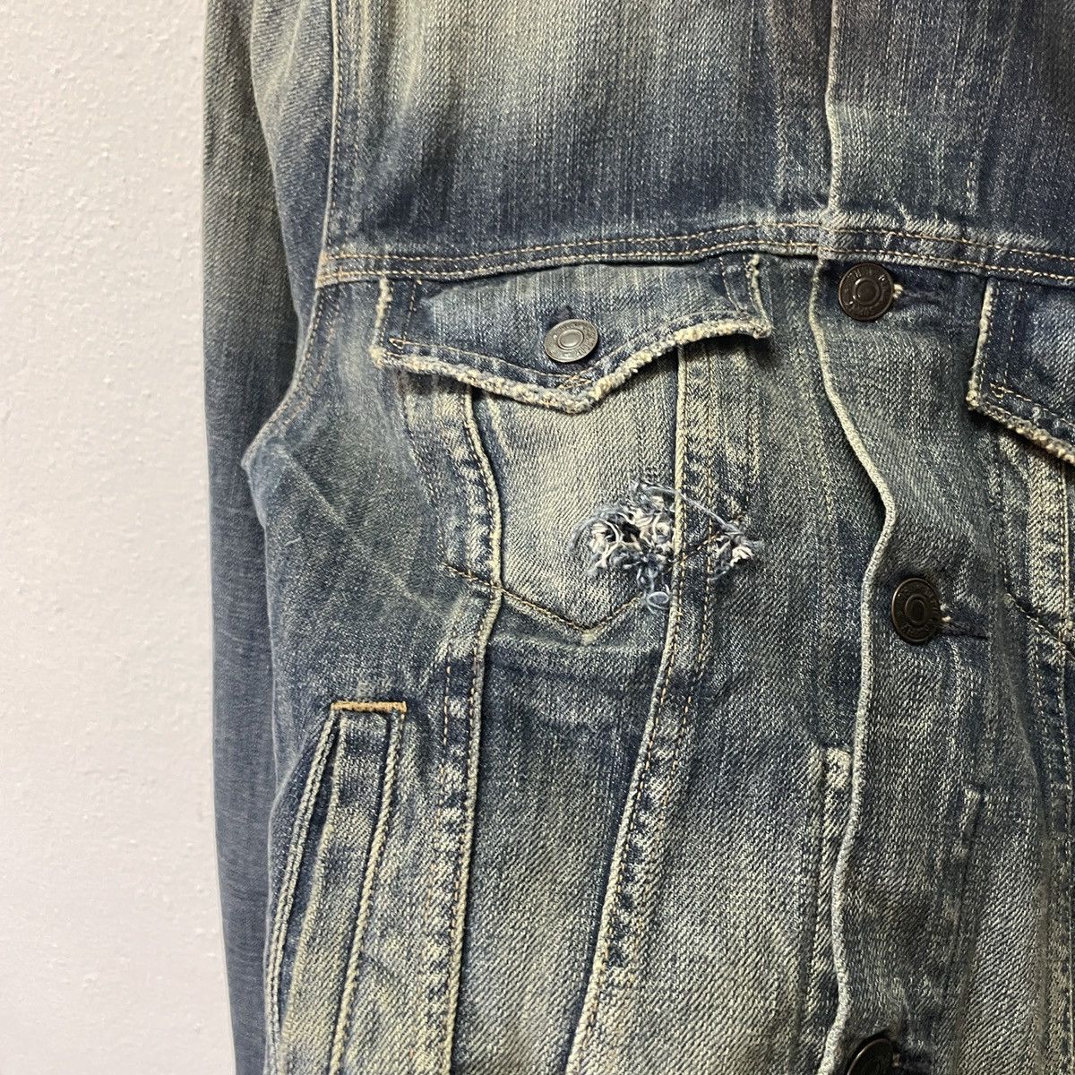 Ralph Lauren Vintage Ralph Lauren Distressed Denim Jacket Size US XS / EU 42 / 0 - 5 Thumbnail