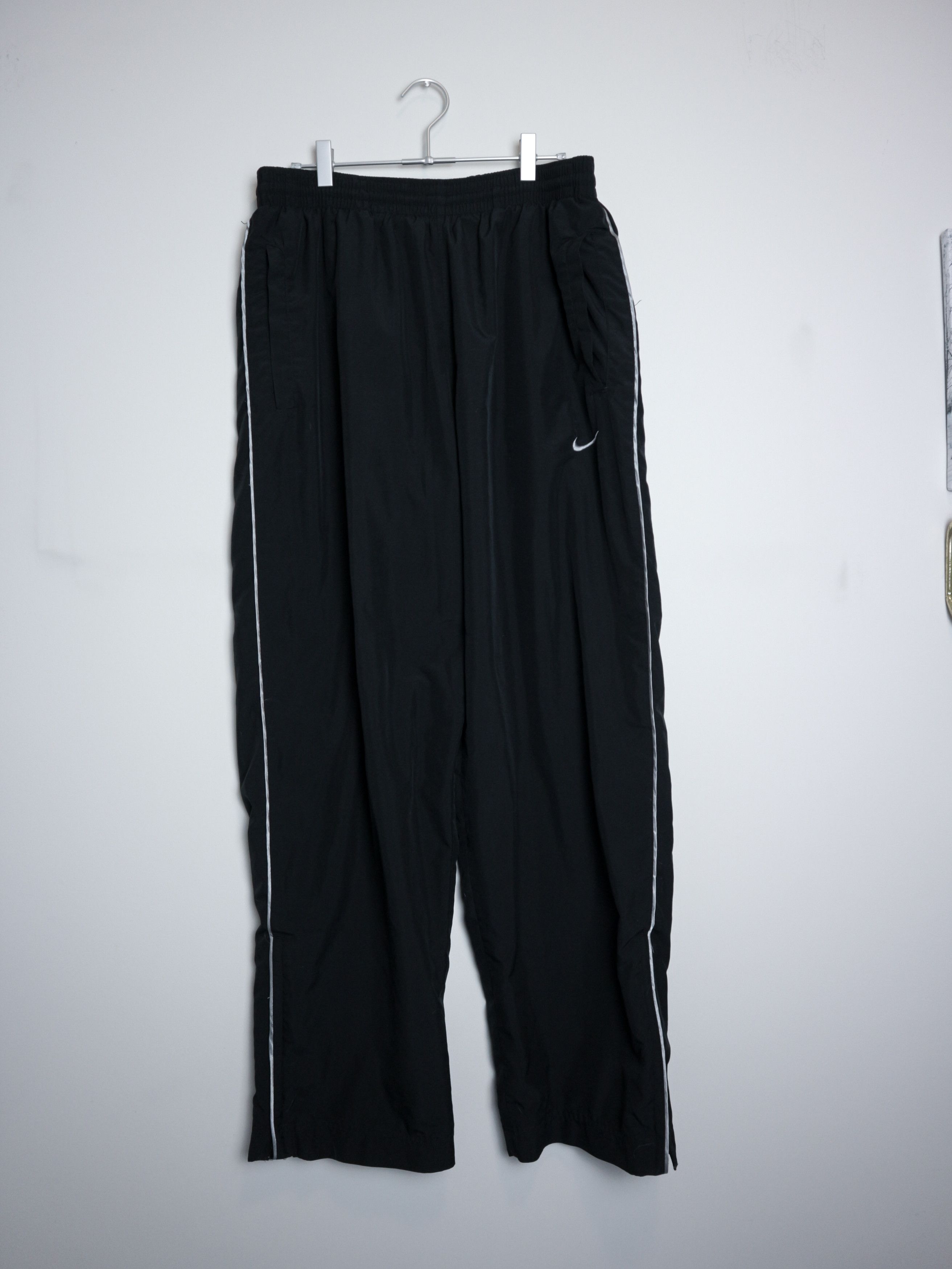 Nike Vintage Nike Baggy Trackpants | Grailed