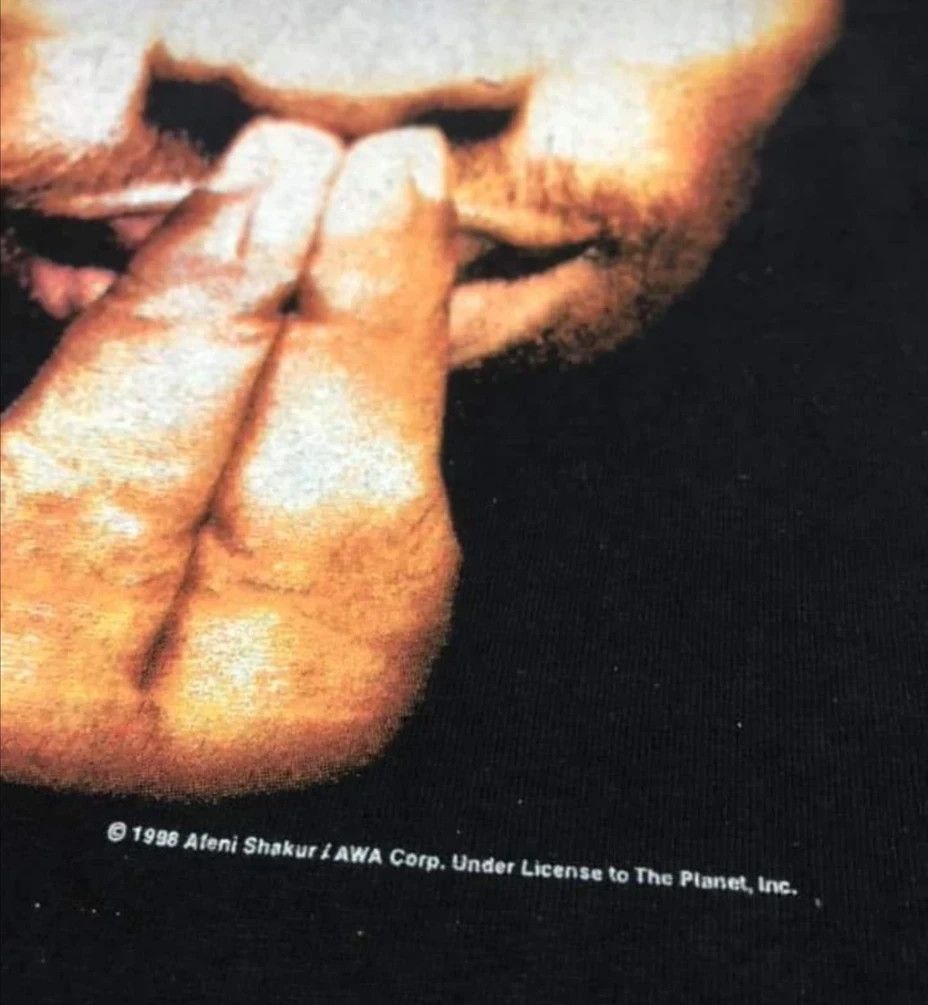 Vintage Vintage Rare Tupac Shakur 2pac T-shirt Size US L / EU 52-54 / 3 - 4 Thumbnail