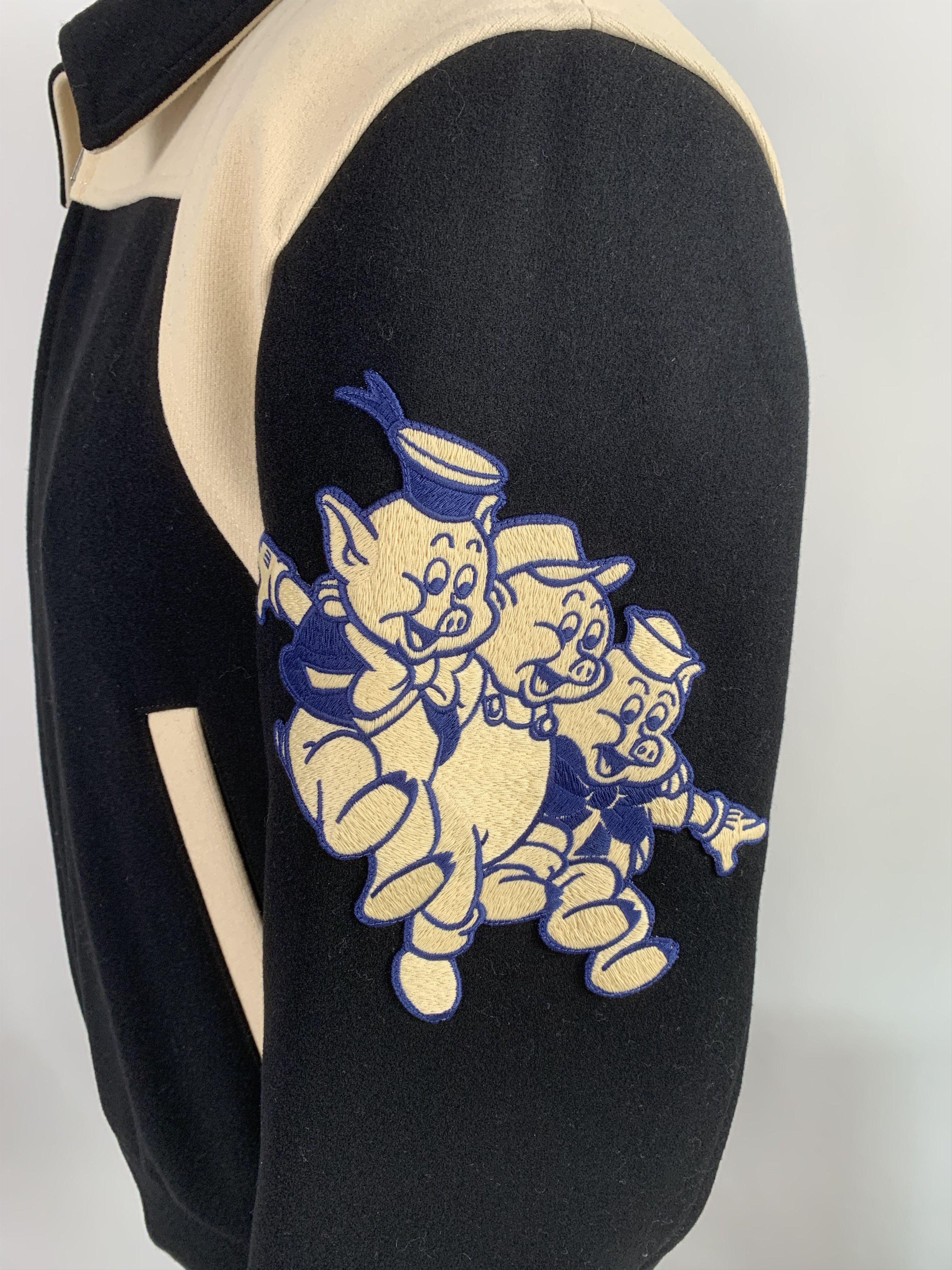 Gucci Limited Edition Disney x Gucci Three Little Pigs Jacket Size US M / EU 48-50 / 2 - 7 Thumbnail