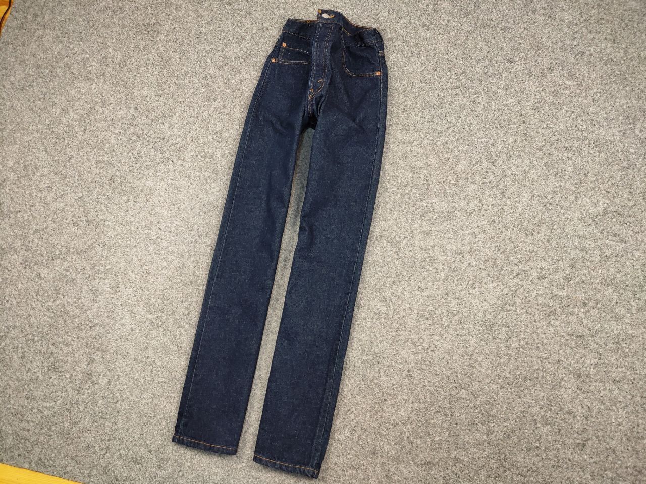 Levi's Vintage 90s Levis 505 Blue Classic Denim Jeans Made Canada Size US 33 - 3 Thumbnail