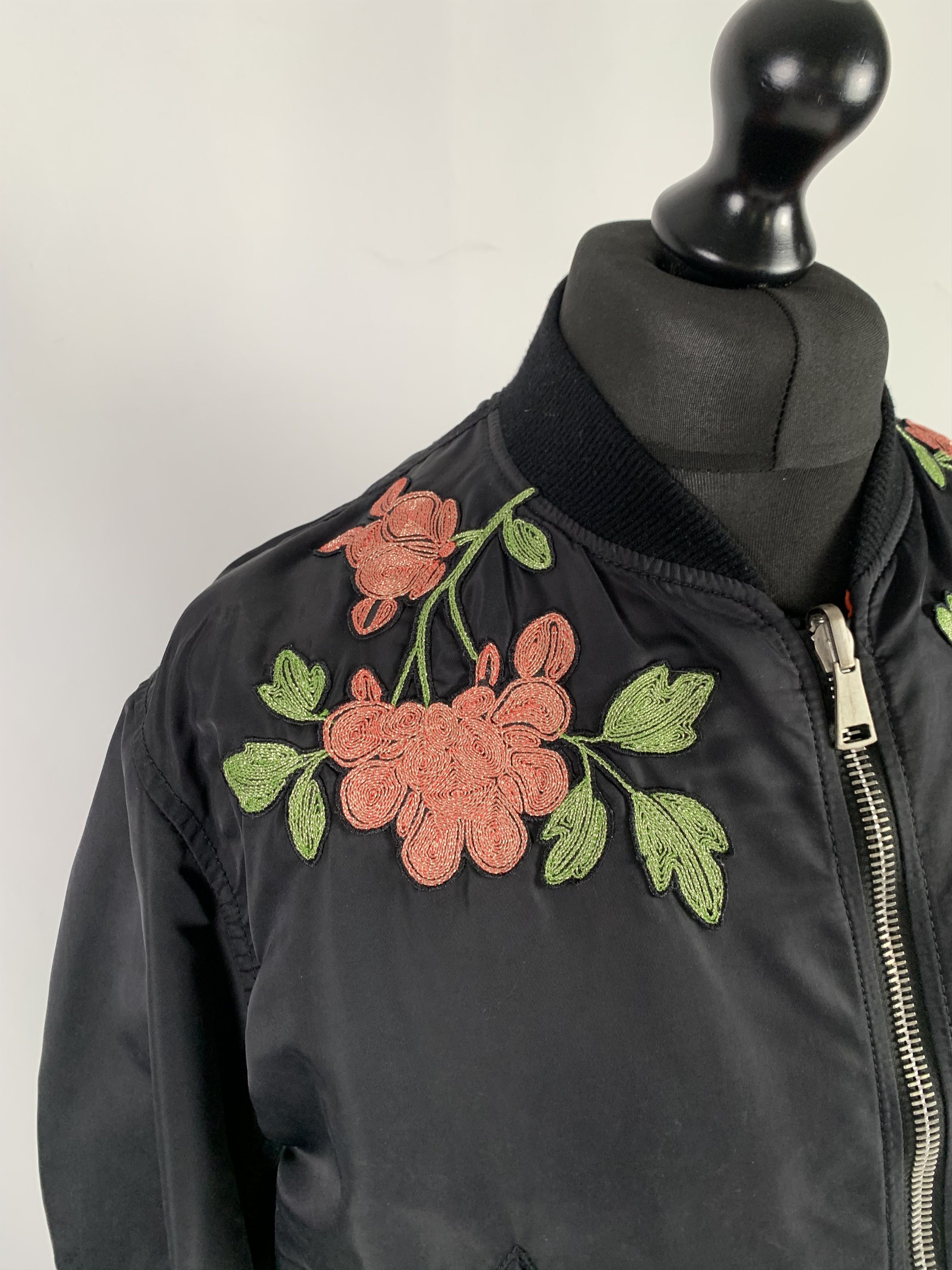 Gucci Gucci Jacket With Rose Embroidery & Painted Dragon Size US M / EU 48-50 / 2 - 4 Thumbnail