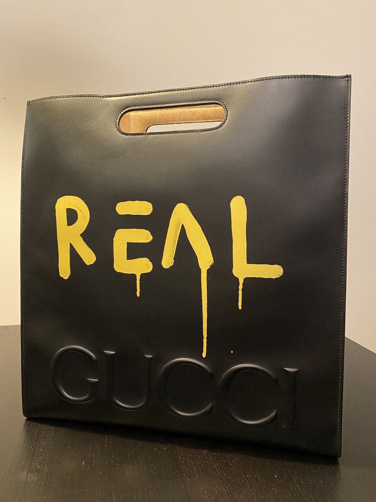 Gucci Gucci ghost shopper with graffiti Size ONE SIZE - 1 Thumbnail