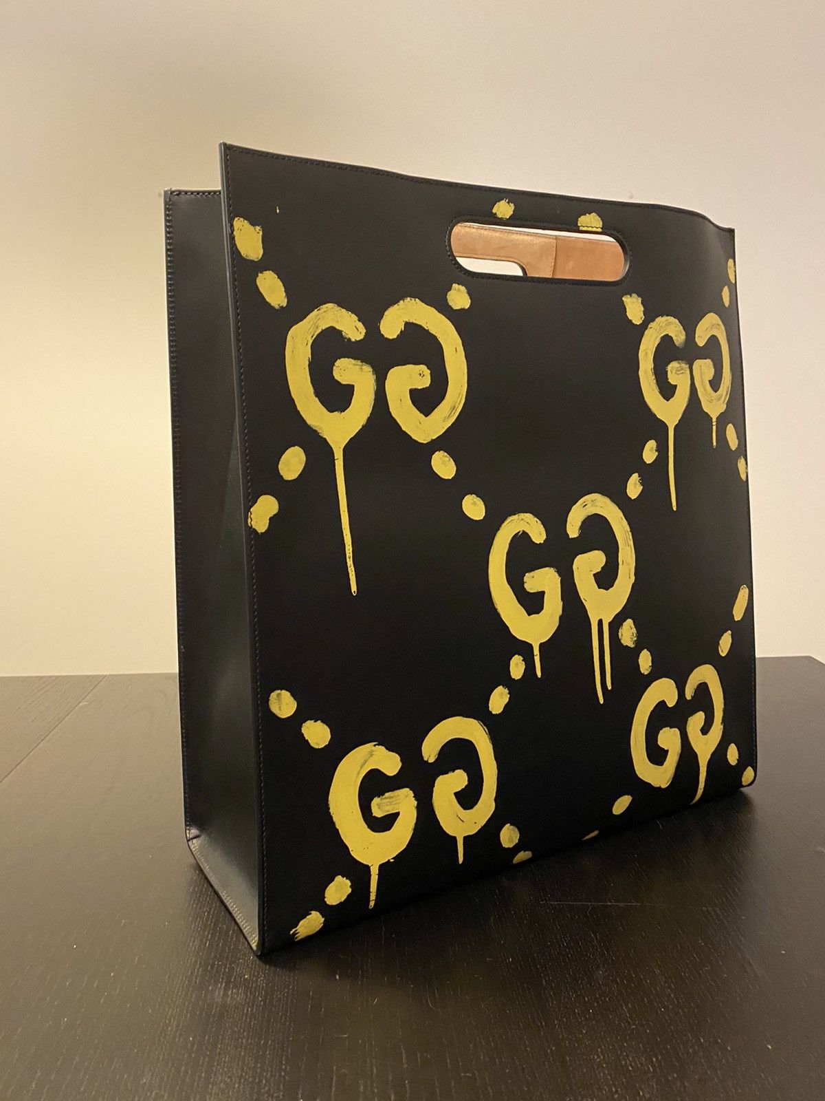 Gucci Gucci ghost shopper with graffiti Size ONE SIZE - 2 Thumbnail