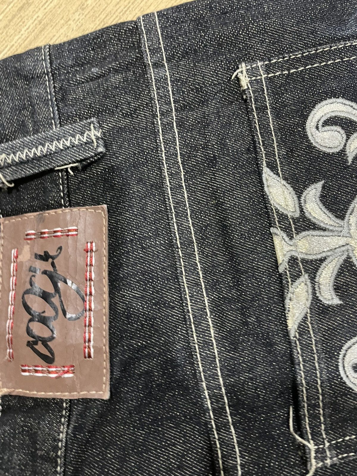 Coogi Coogi Goldust Embroidery Art Back Pocket Jeans Size US 38 / EU 54 - 11 Thumbnail