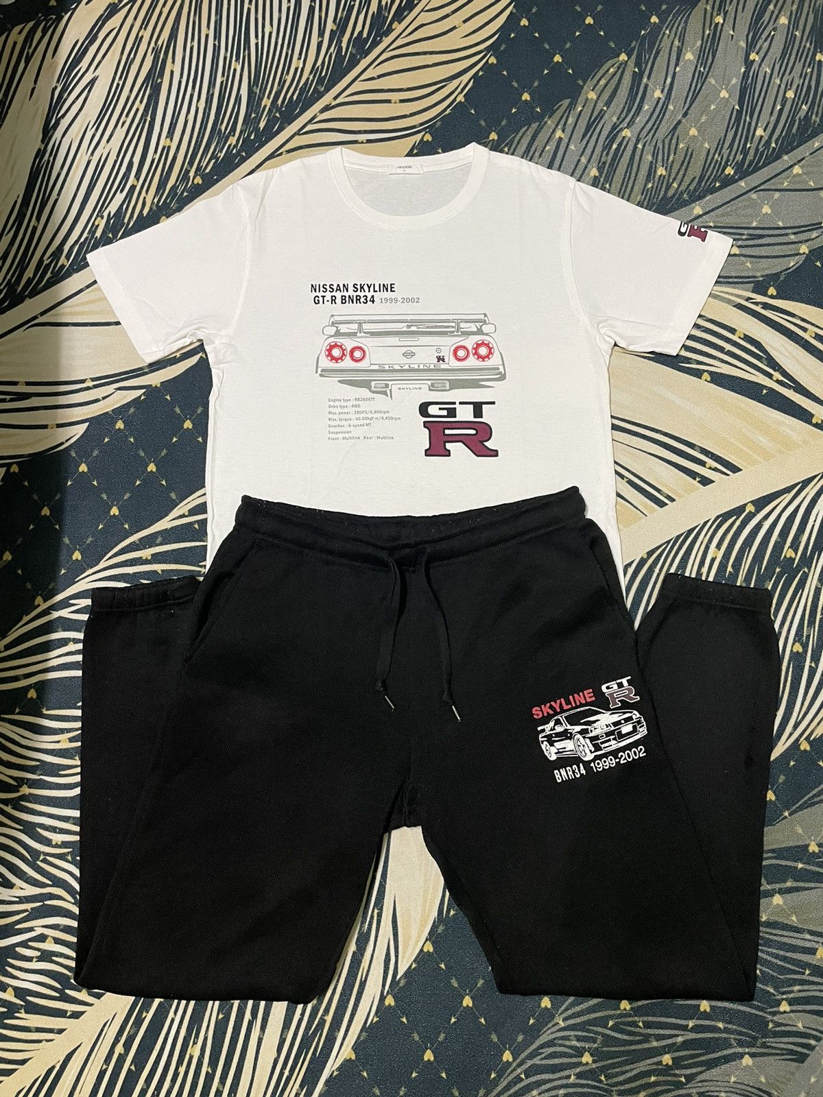 Japanese Brand Vintage Nissan Skyline GT-R R34 Shirt & Jogger Pant Rare Size US L / EU 52-54 / 3 - 9 Thumbnail