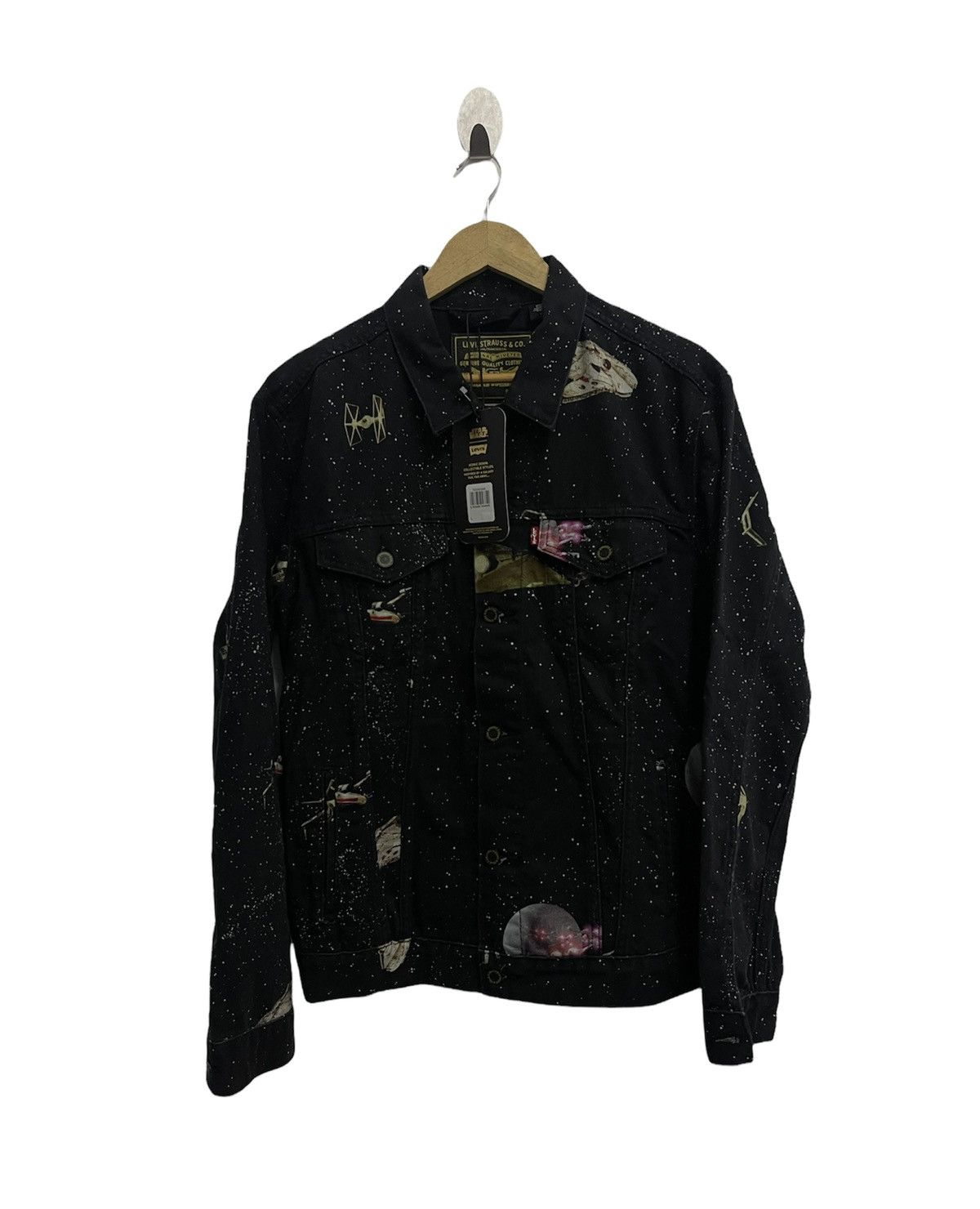 Levi's Vintage Clothing NOS LEVIS X STAR WARS ALL OVER GALAXY PRINT Size US L / EU 52-54 / 3 - 2 Thumbnail