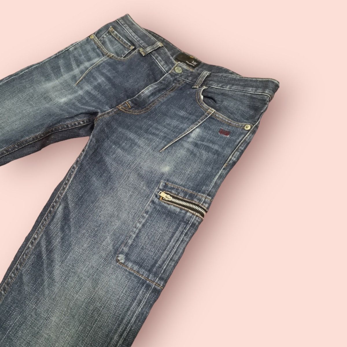 Japanese Brand RARE UNDERCOVER X UNIQLO LOW RISE JEANS Size US 29 - 9 Thumbnail