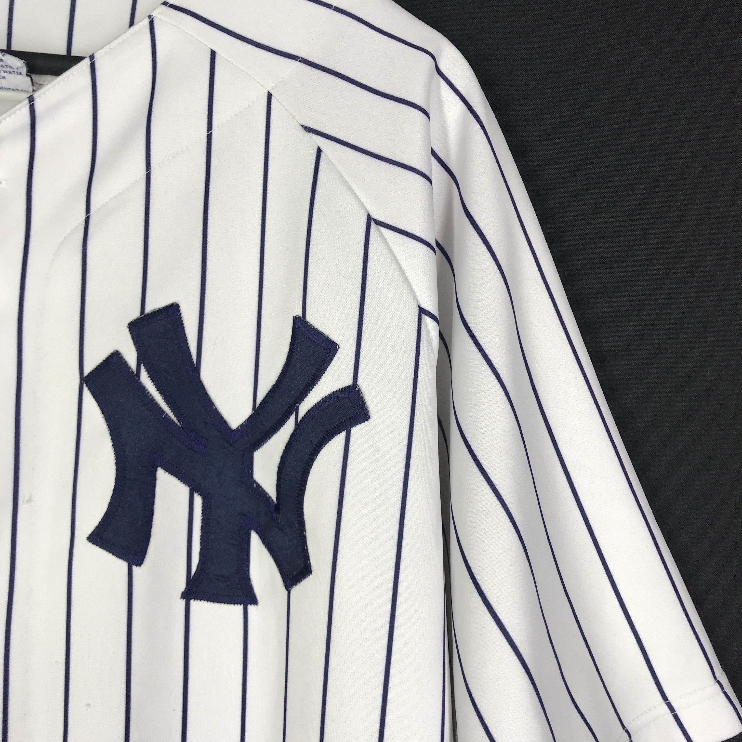 Majestic VTG Genuine Majestic NY Jersey White Yankees Shirt Size XL Size US XL / EU 56 / 4 - 4 Thumbnail