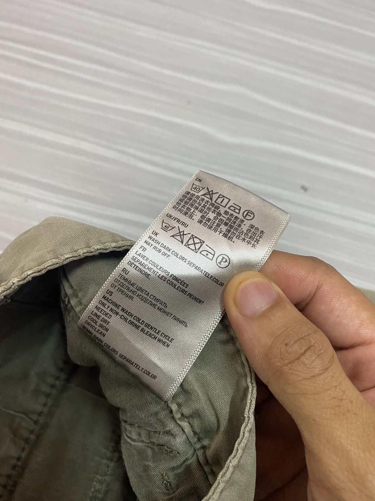 Japanese Brand UNIQLO JAPAN MULTI POCKET DRAWSTRING CARGO PANTS Size US 33 - 10 Thumbnail