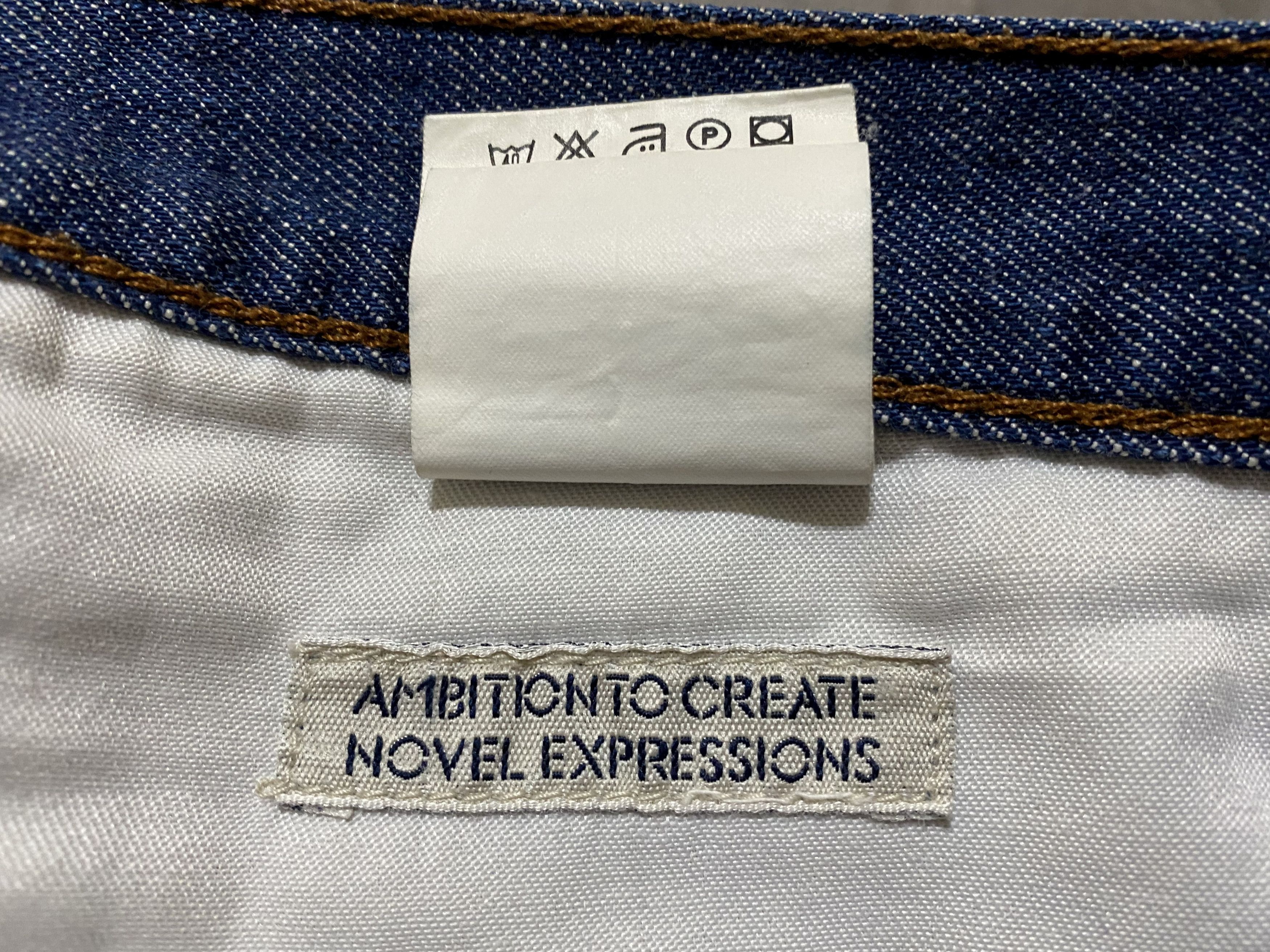Acne Studios Womens Acne Studios Max Deep Distressed Jeans Denim Shorts Size 31" - 13 Thumbnail