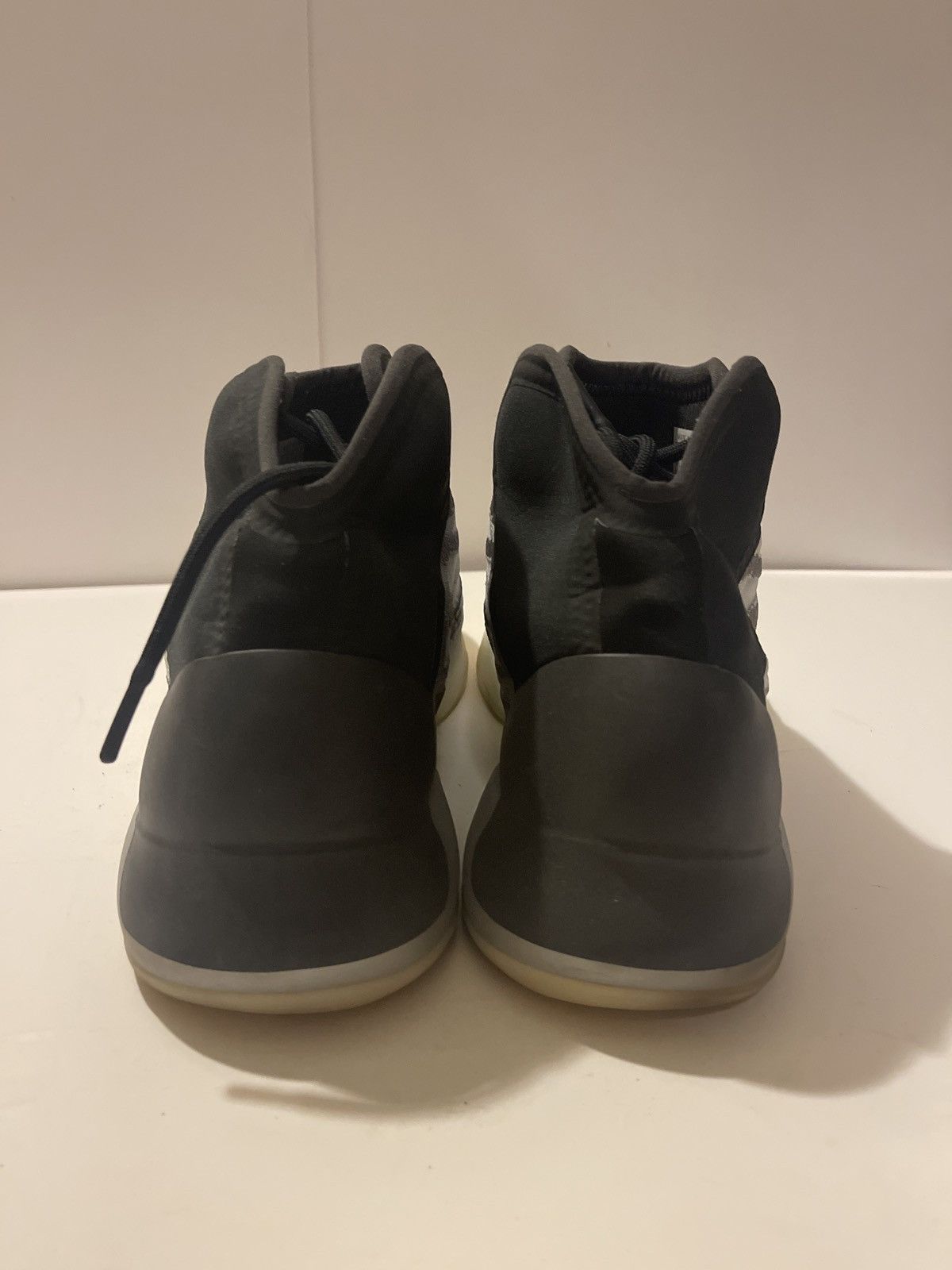 Adidas YZY QNTM Size US 12 / EU 45 - 6 Thumbnail