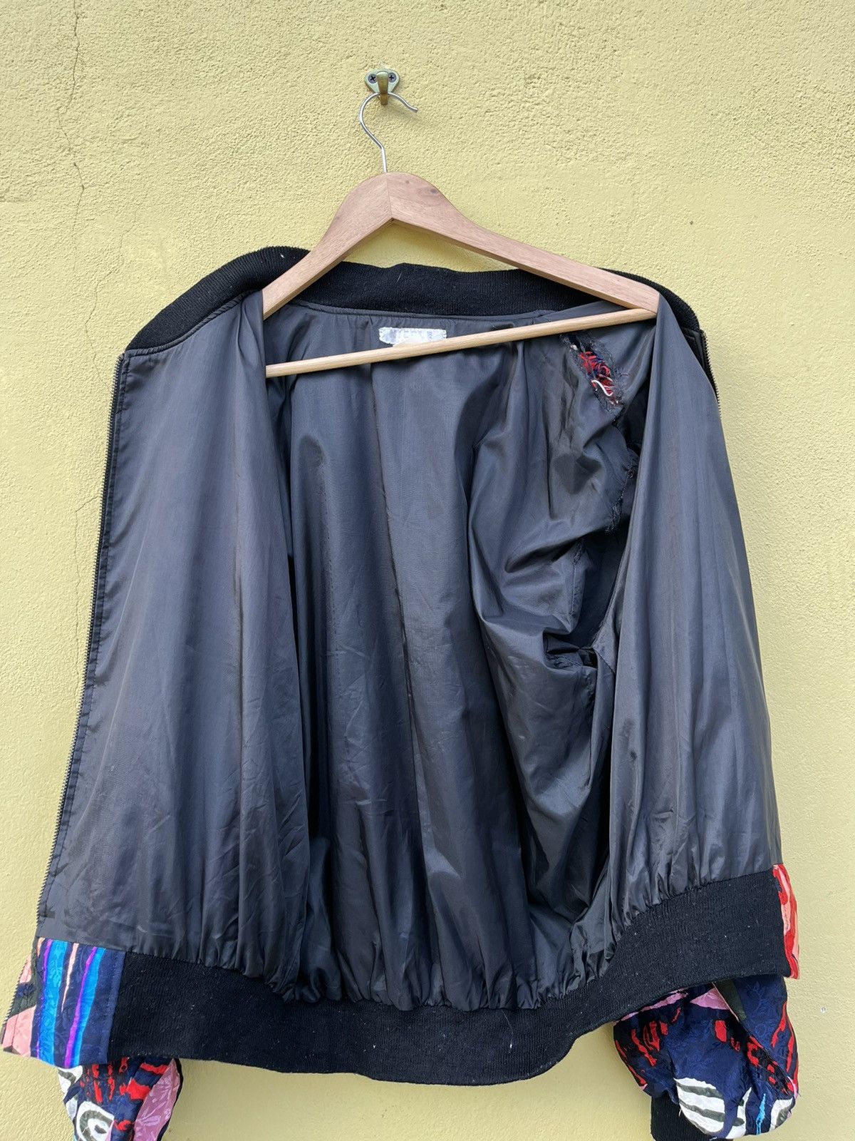 Japanese Brand × Vintage 🔥BEST OFFER🔥nice print zipper jacket Size US XL / EU 56 / 4 - 7 Thumbnail