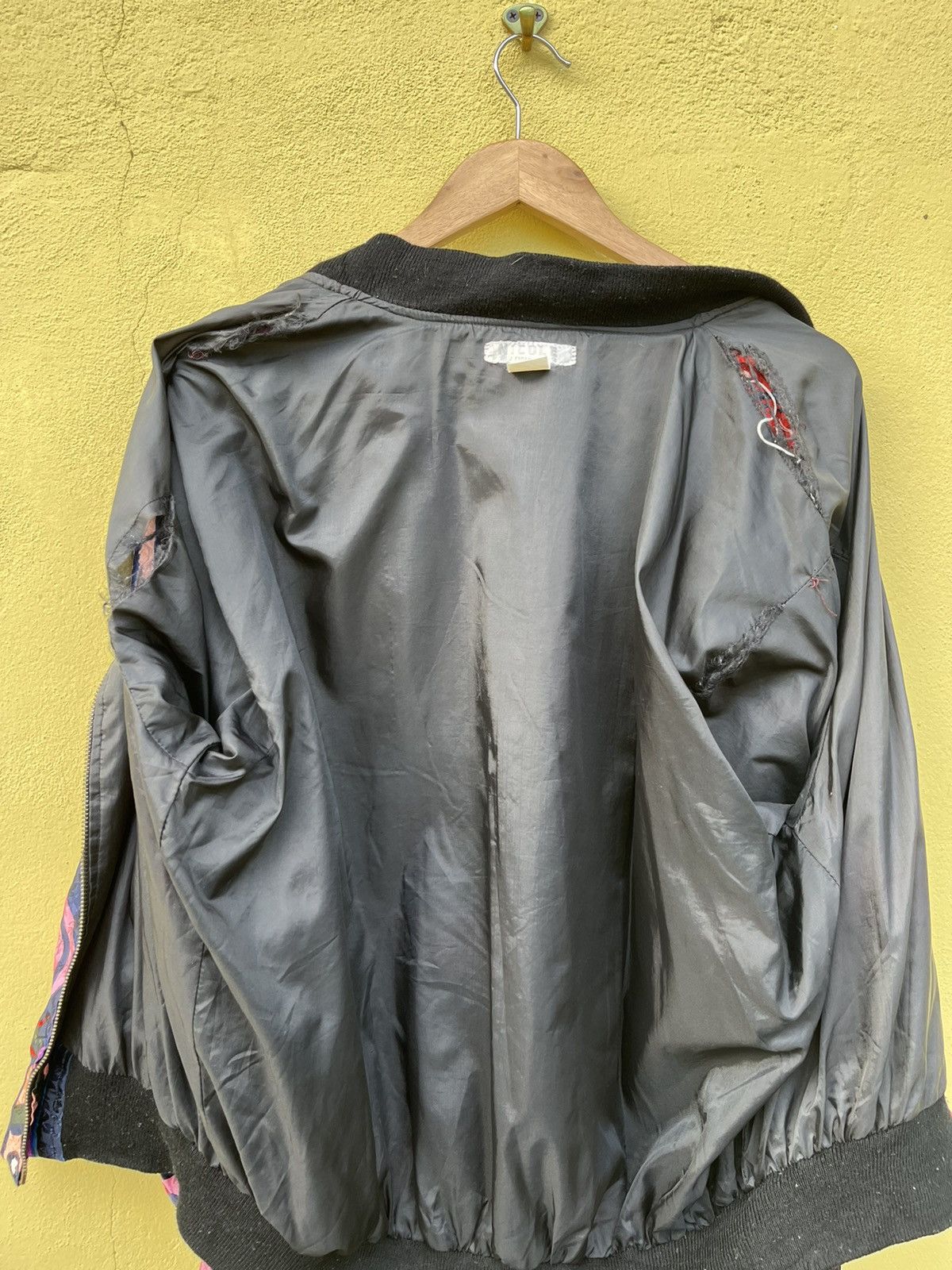 Japanese Brand × Vintage 🔥BEST OFFER🔥nice print zipper jacket Size US XL / EU 56 / 4 - 8 Thumbnail