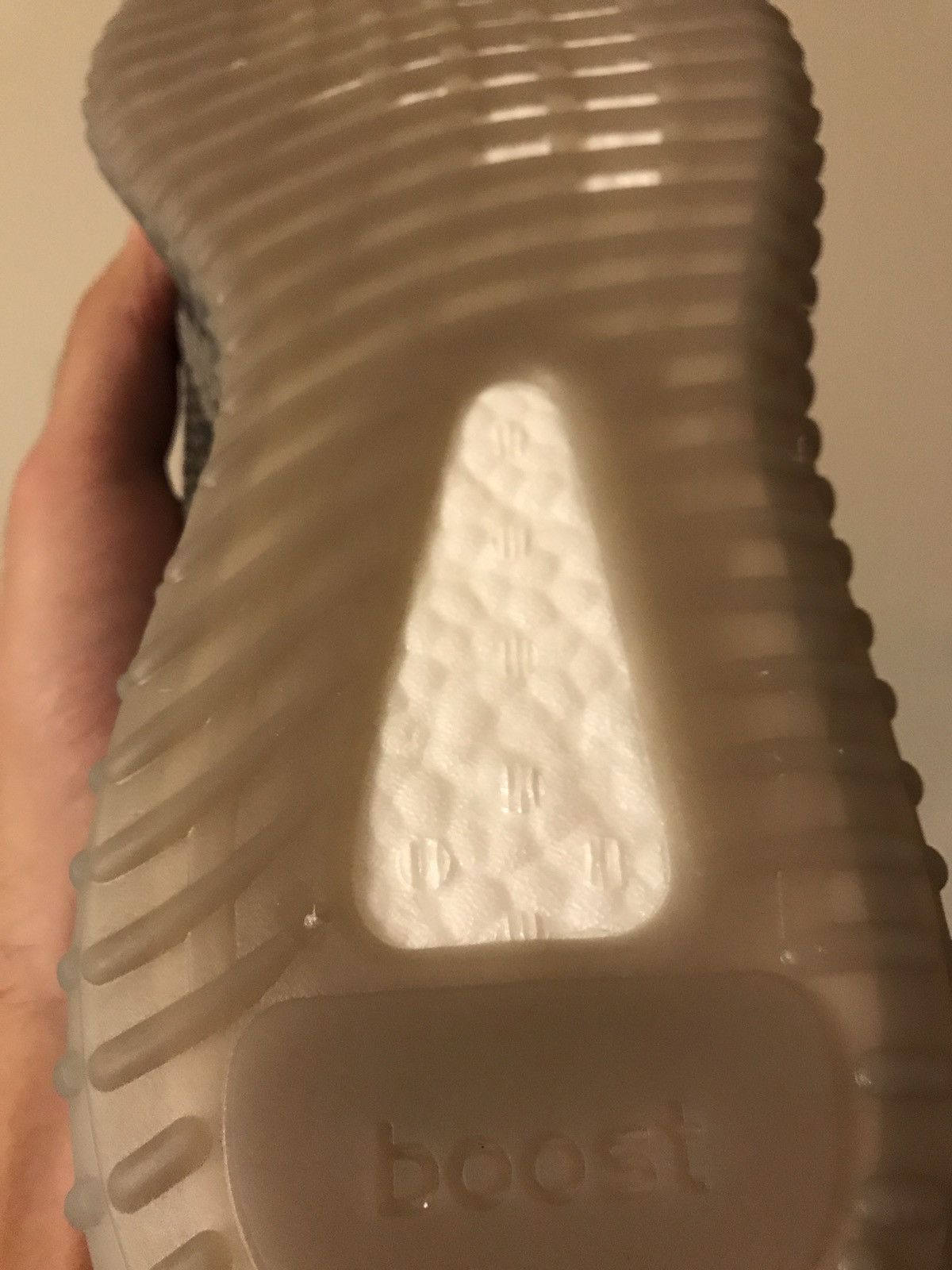 Adidas Yeezy 350 V2 Beluga Size US 12 / EU 45 - 5 Thumbnail