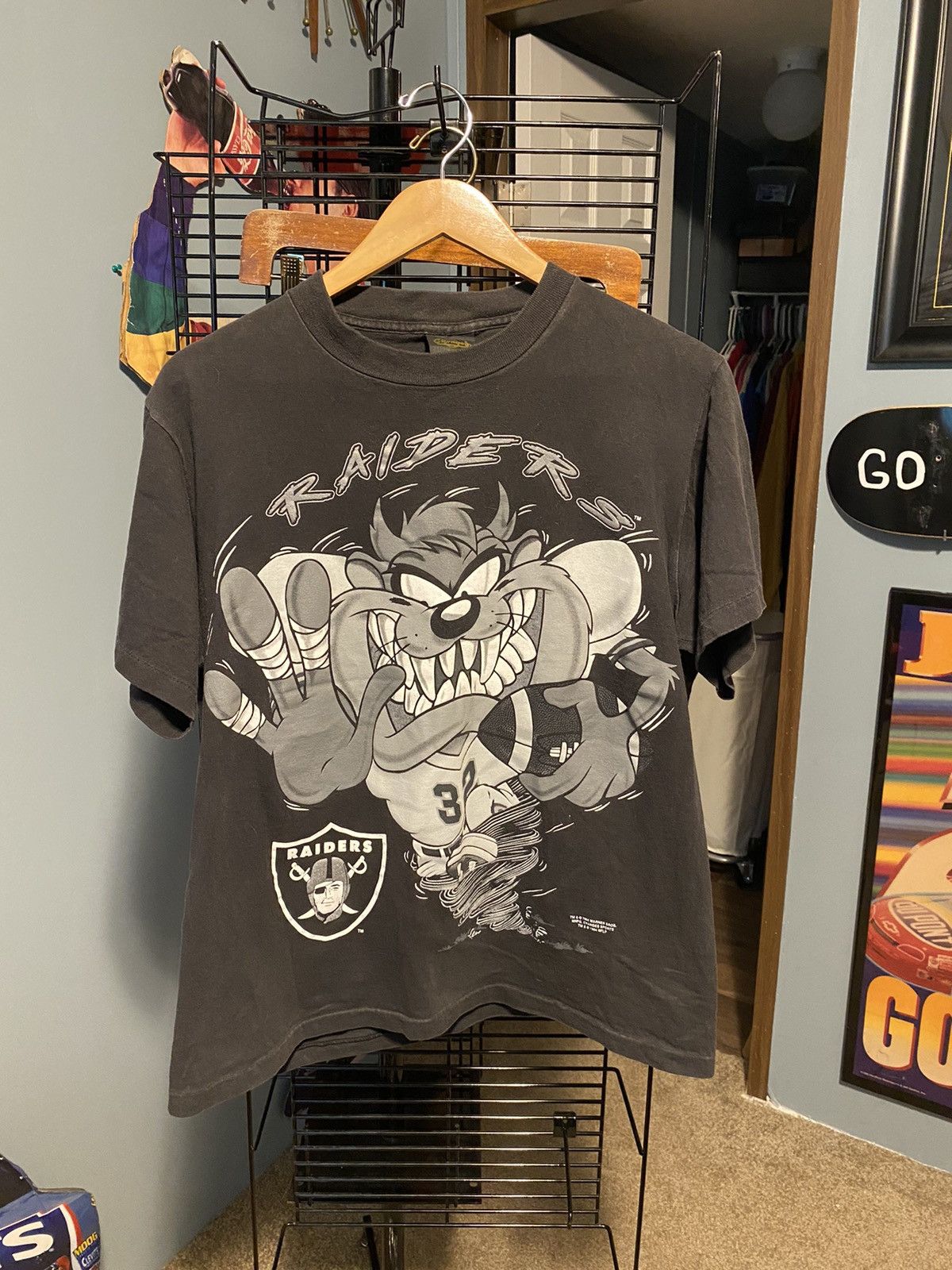 Vintage Looney Tunes x Oakland Raiders – SayWerd